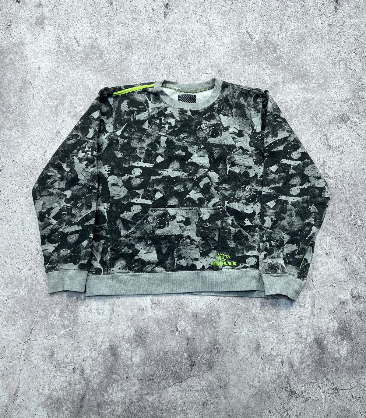 Oakley Crazy Oakley Vintage Camo Sweatshirt Y2K Rare Size US XL / EU 56 / 4 - 2 Thumbnail