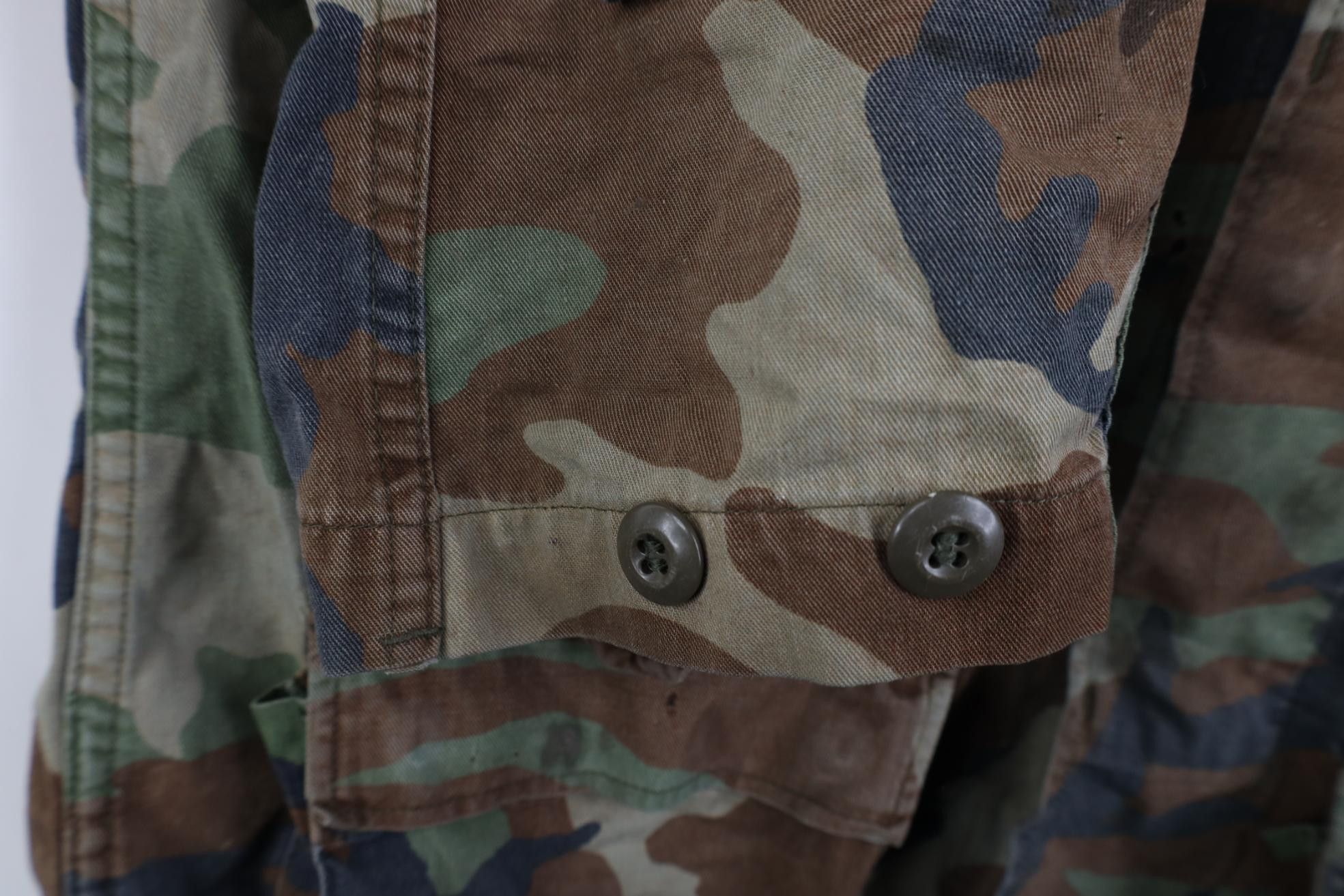 Vintage Vintage 80s USGI Long Woodland Camouflage Combat Coat Jacket Size US M / EU 48-50 / 2 - 15 Thumbnail