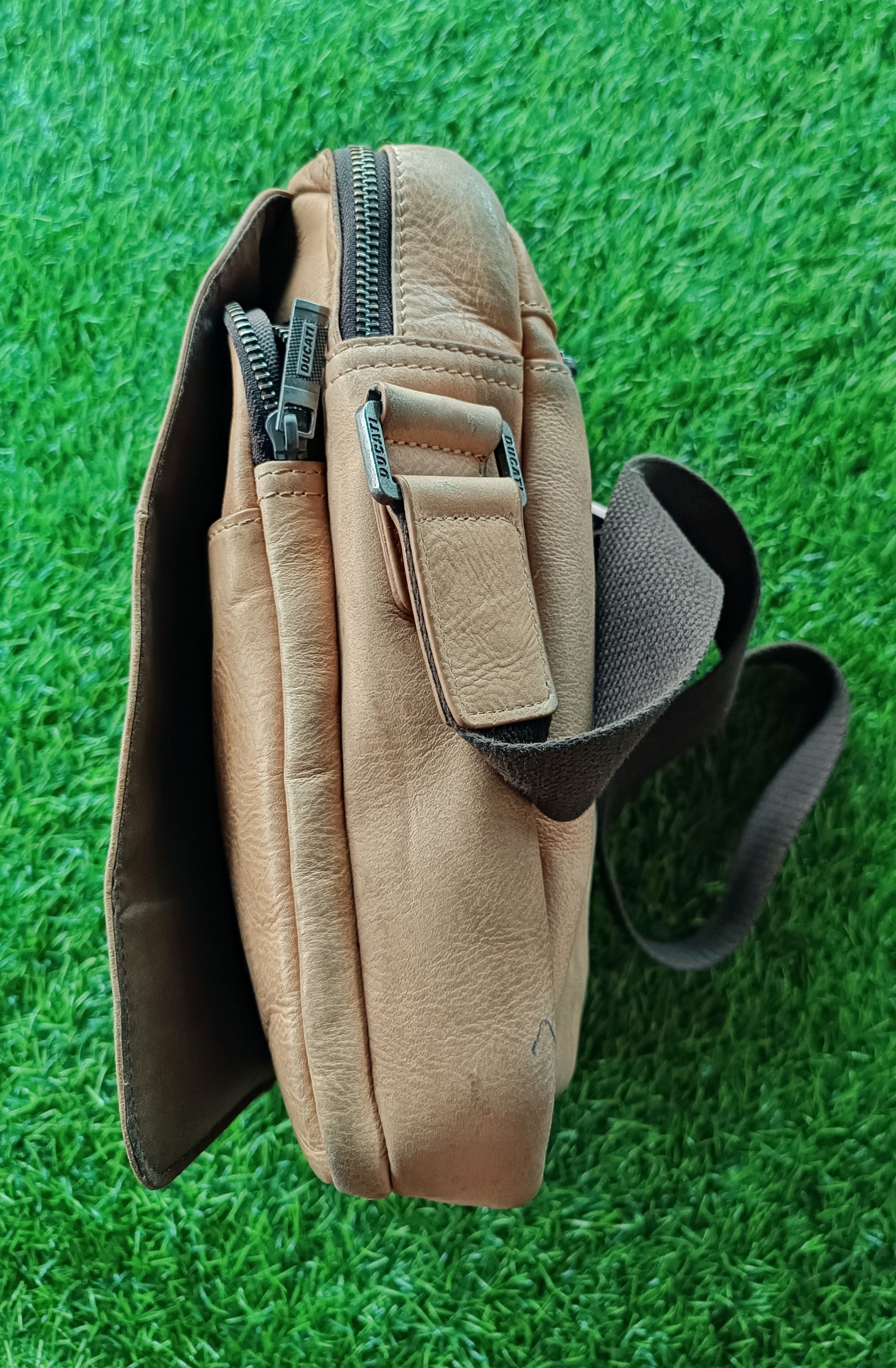 Ducati × Leather DUCATI LEATHER CROSSBODY SLING BAG Size ONE SIZE - 10 Thumbnail