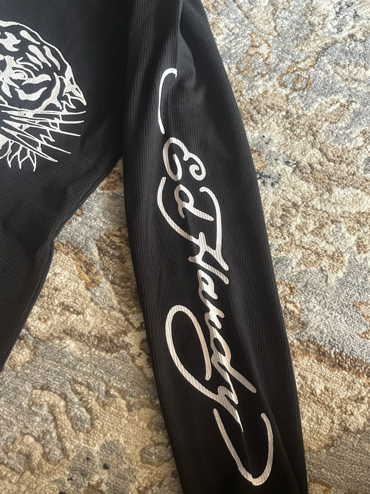 Ed Hardy WOMENS ED HARDY GRAPHIC CROPPED THERMAL BLACK/WHITE XL NWT Size XL / US 12-14 / IT 48-50 - 3 Thumbnail