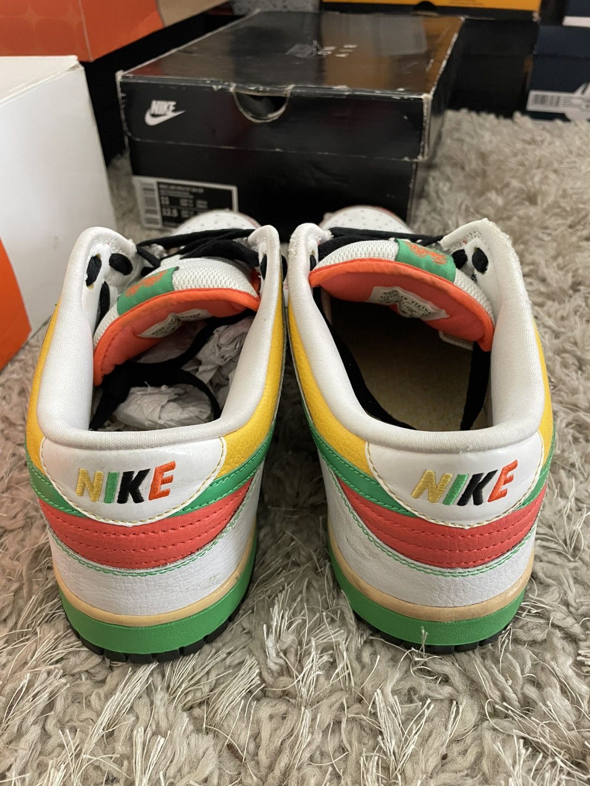 Nike SB Nike Dunk Low 6.0 White Rasta Size US 11 / EU 44 - 6 Thumbnail