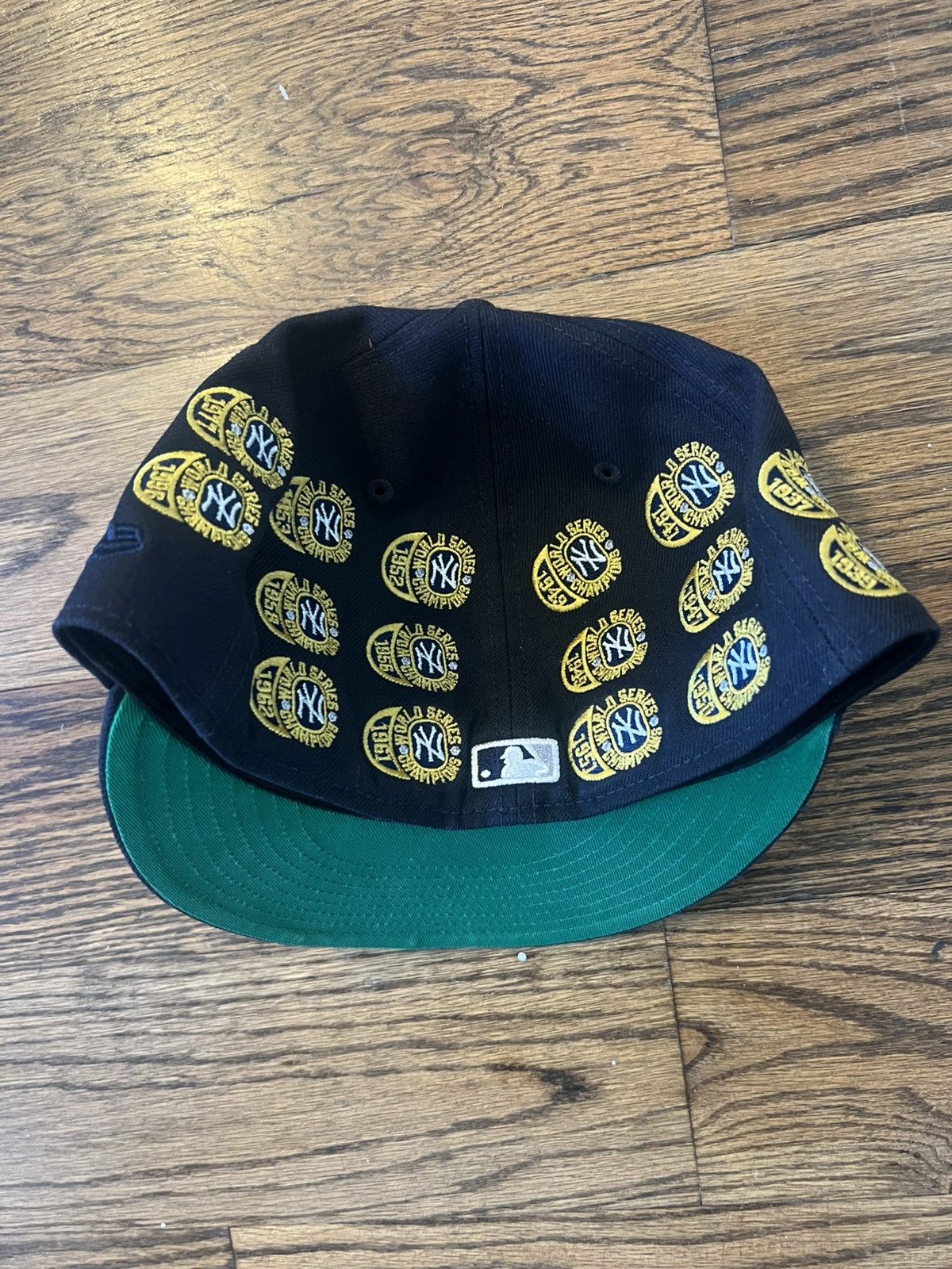 New Era New York Yankees World Series Rings Fitted (7 1/2) Size ONE SIZE - 2 Thumbnail