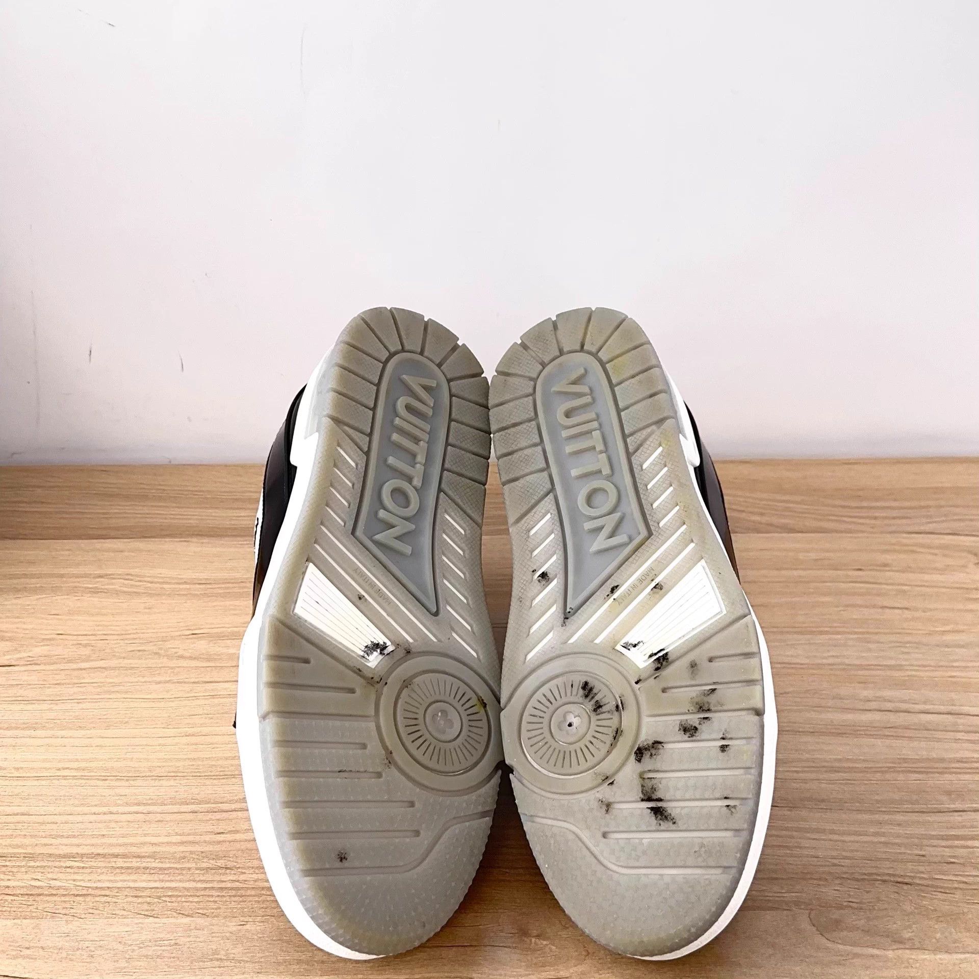 Louis Vuitton LV sneakers EUR 38.5 Size US 7.5 / IT 37.5 - 6 Thumbnail