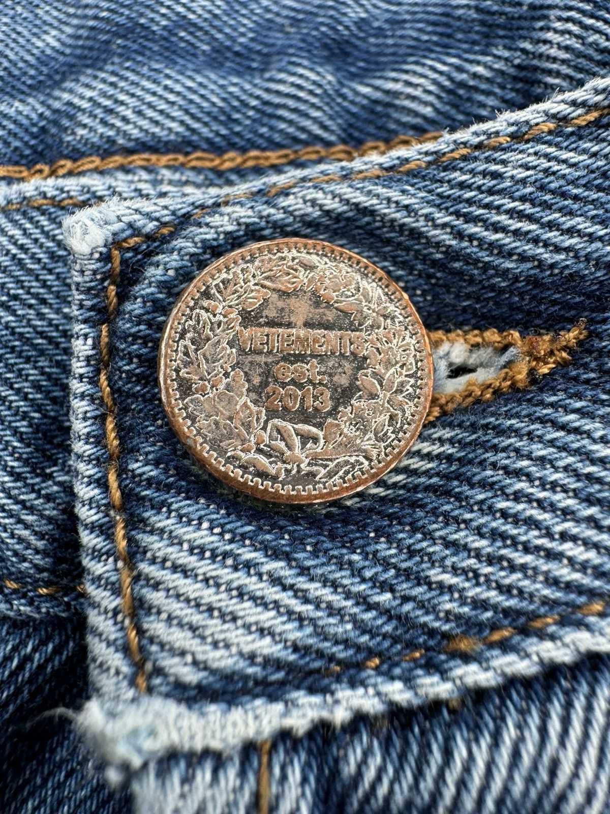 Vetements Vetements All Over Logo Error Code Jeans Size US 32 / EU 48 - 5 Thumbnail