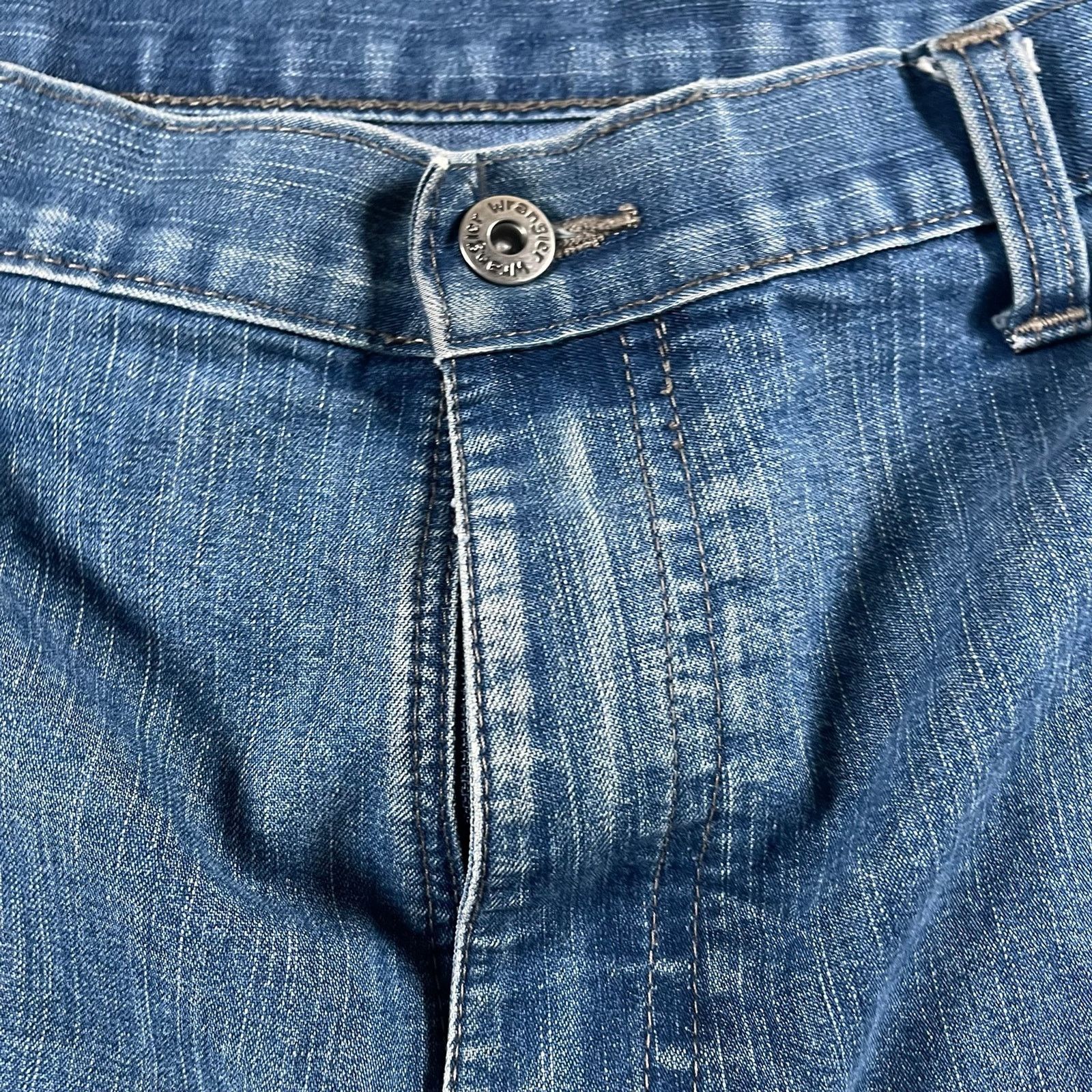 Wrangler Vintage skater style jorts Size US 36 / EU 52 - 6 Thumbnail