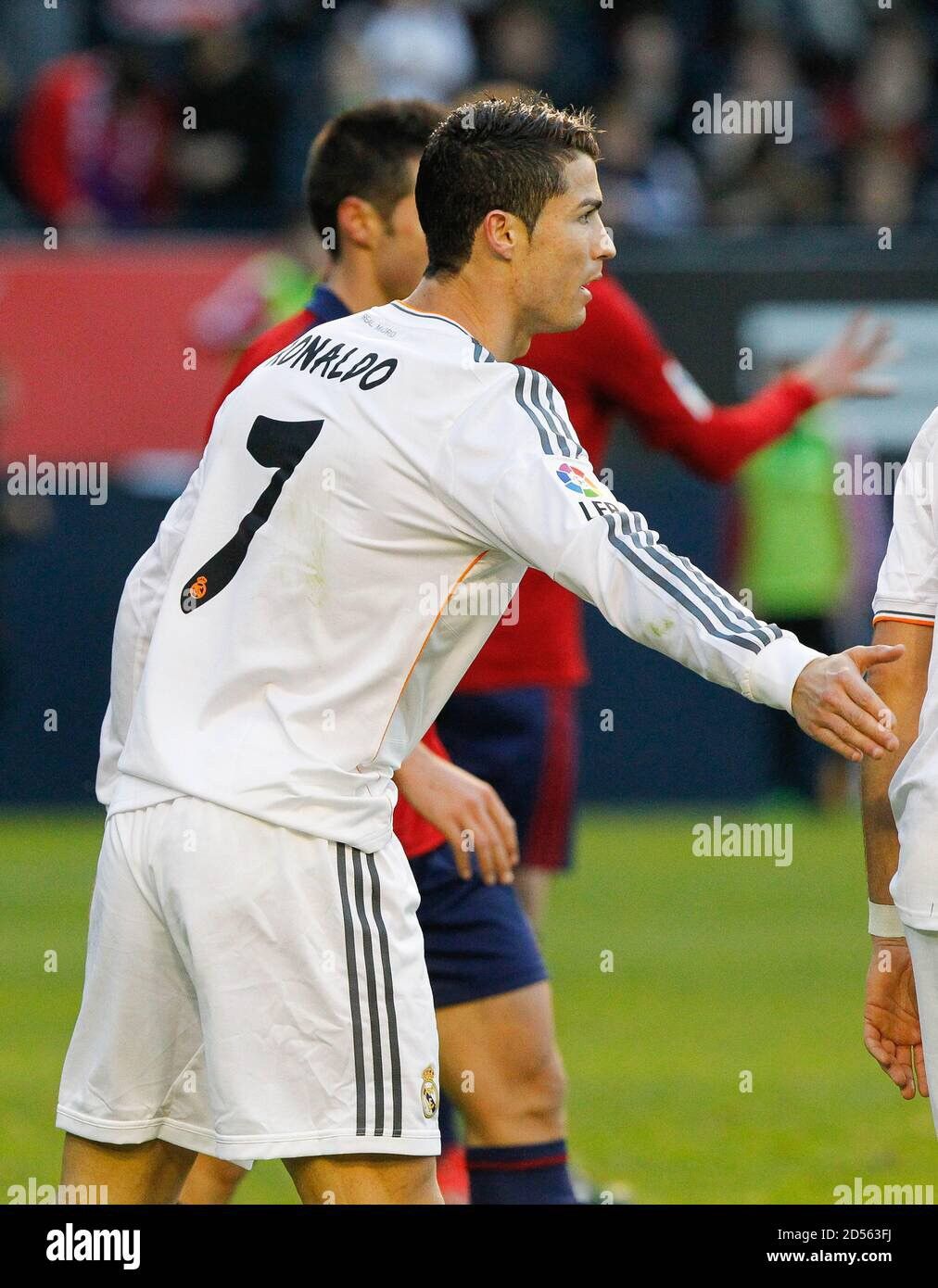 Adidas Ronaldo🔥 Real Madrid 2013/2014 Jerseys Size US M / EU 48-50 / 2 - 4 Thumbnail