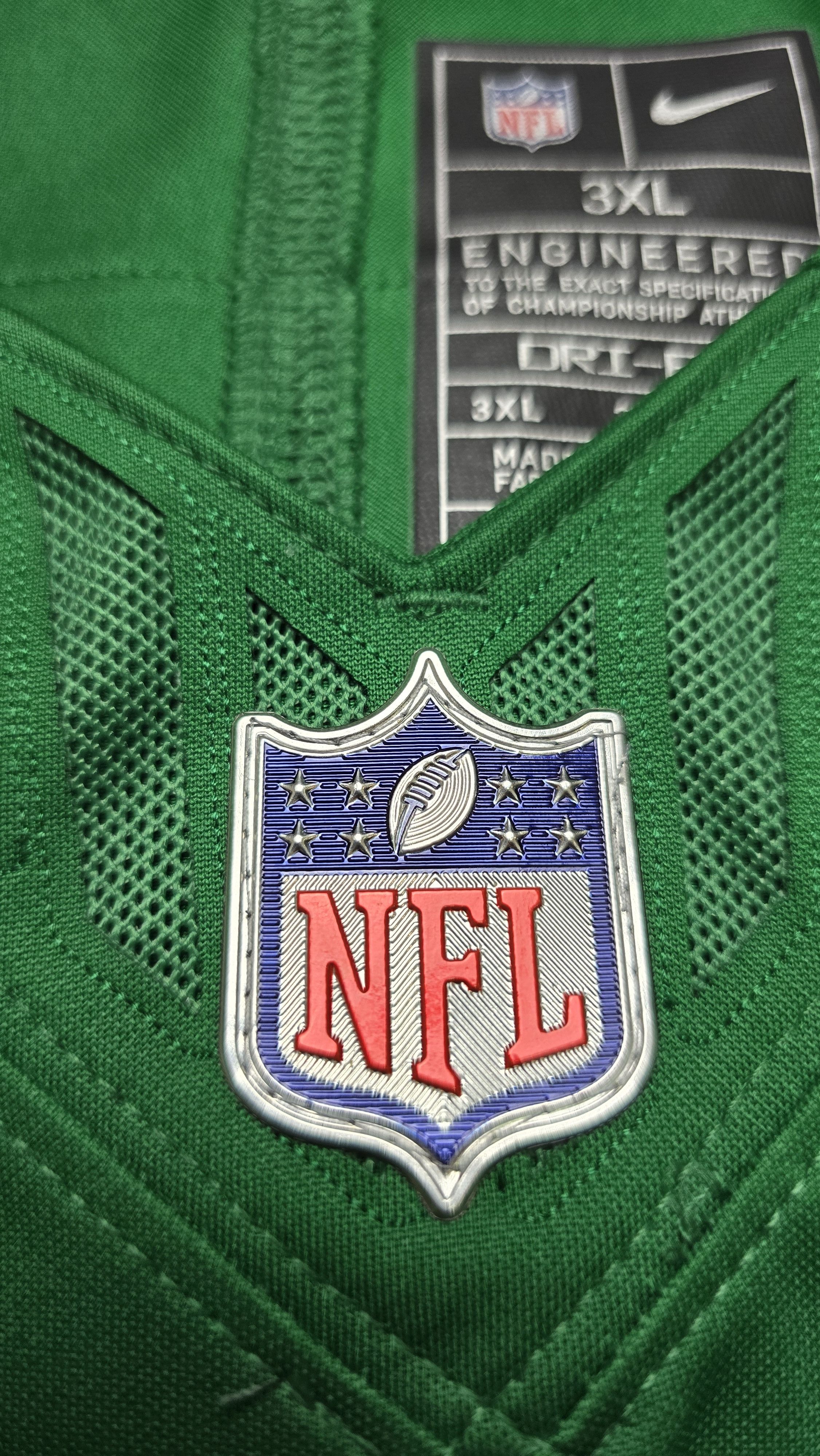 Nike Brown #11 Eagles Vapor FUSE Super Bowl LIX Champs Jersey XXL Size US XXL / EU 58 / 5 - 18 Thumbnail