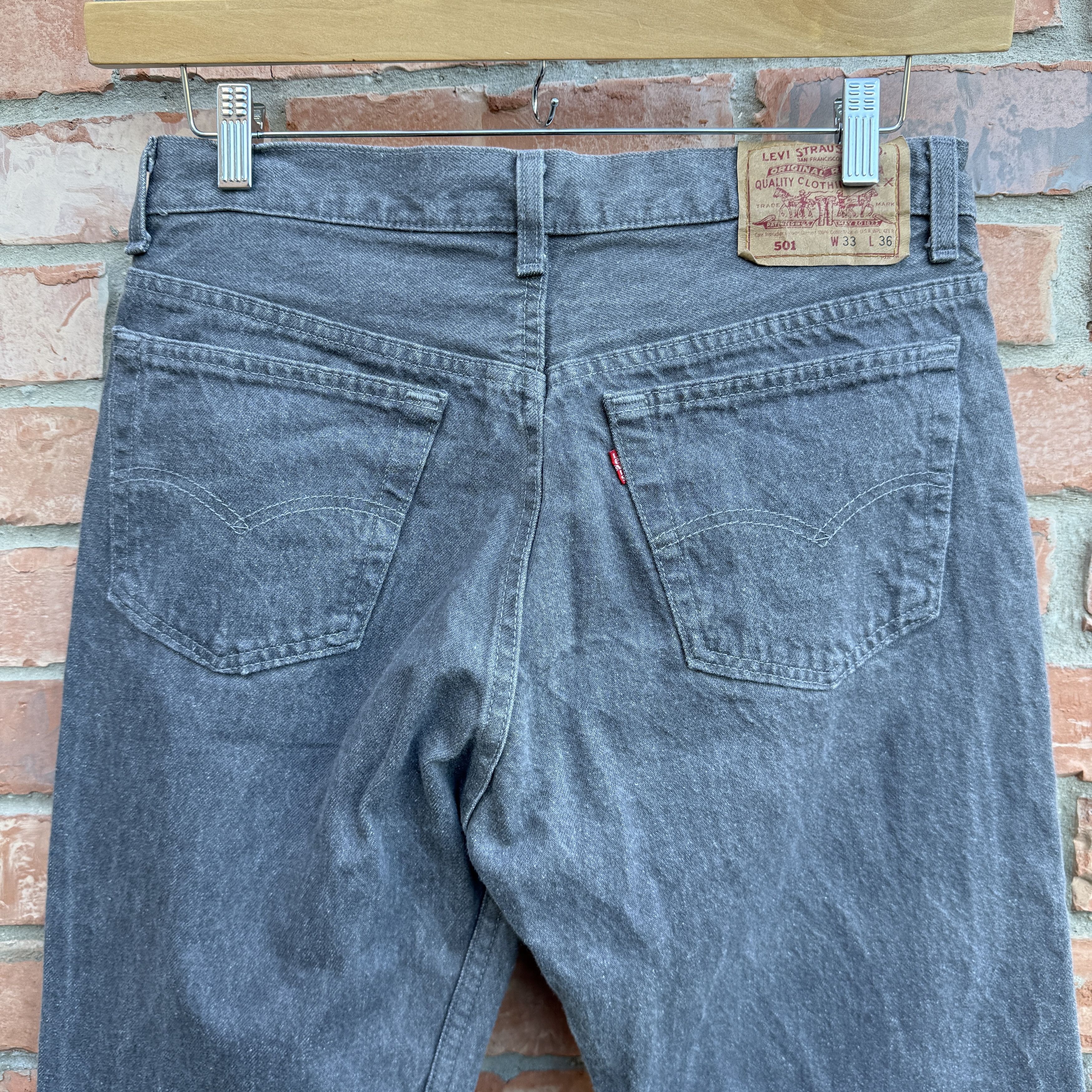 Levi's Vintage Levi's Grey Denim Button Fly Jeans 501 0636 Size US 32 / EU 48 - 3 Thumbnail