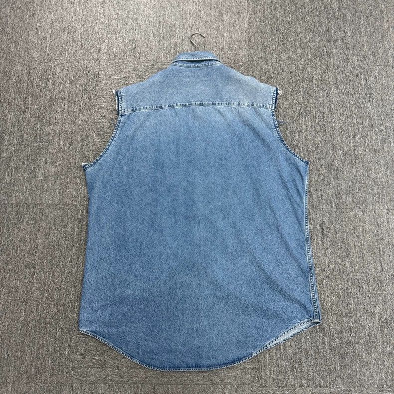 Balenciaga Balenciaga washed denim sleeveless shirt Size US M / EU 48-50 / 2 - 2 Thumbnail