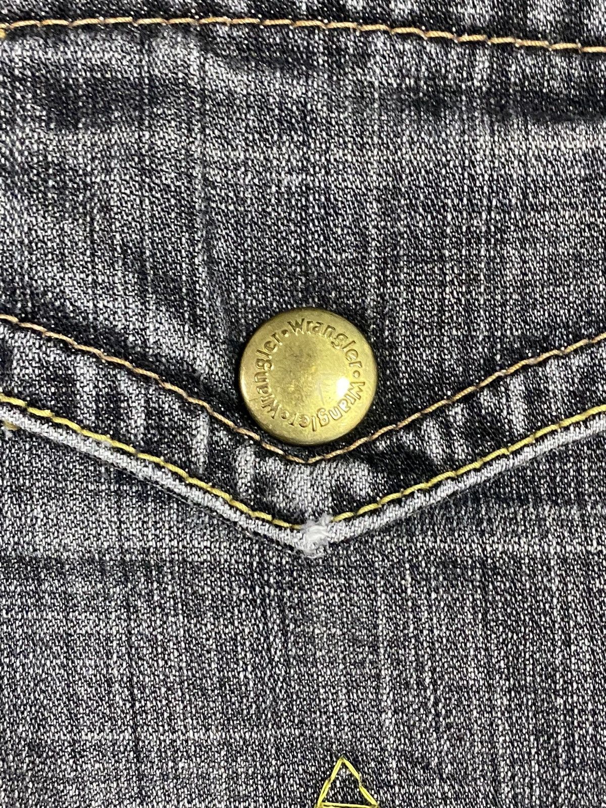 Japanese Brand Vintage Wrangler Black Denim Distressed Wide Leg Jeans Size US 35 - 10 Thumbnail