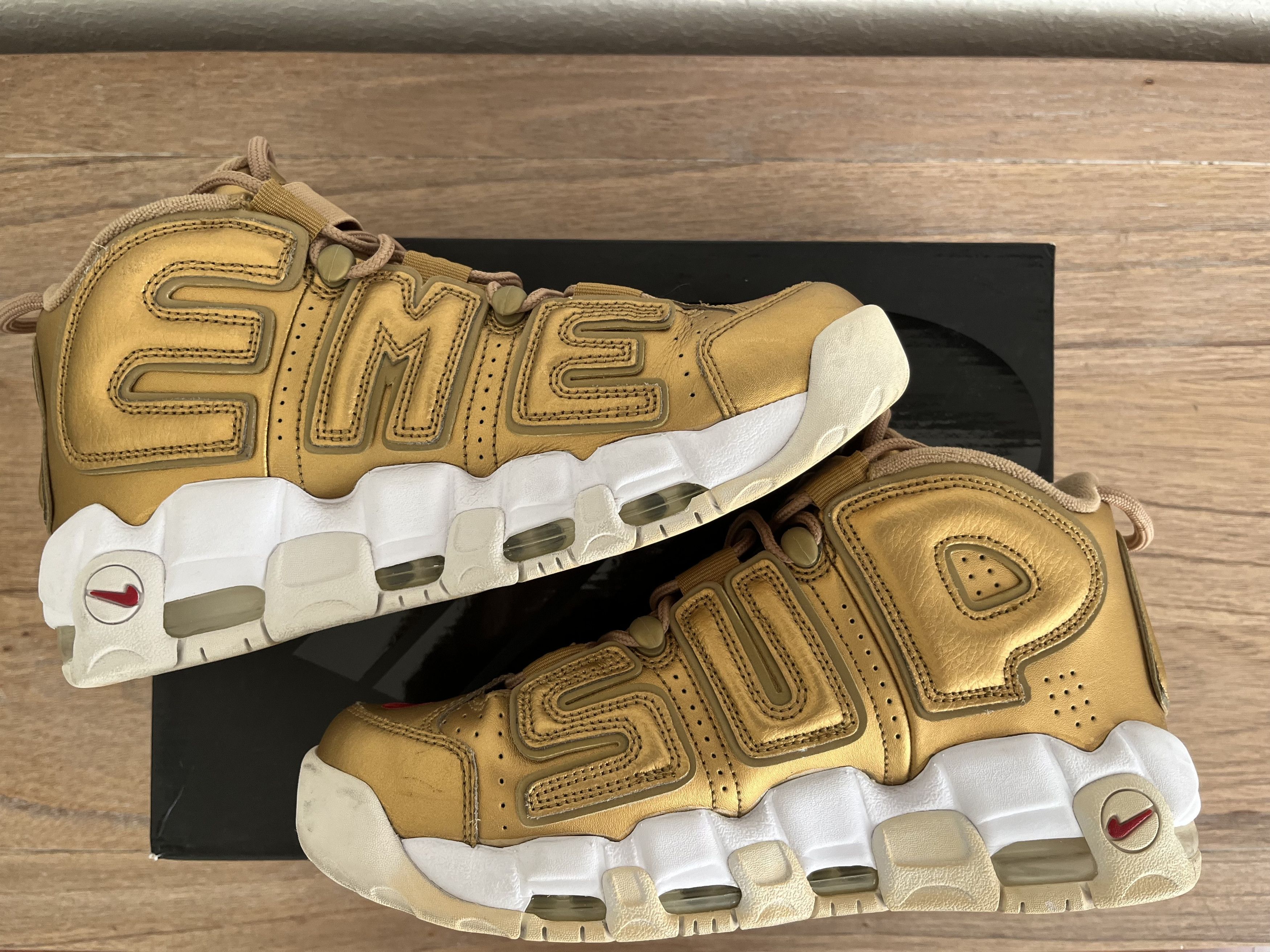 Nike × Supreme Supreme x Air More Uptempo ‘Metallic Gold’ Size US 8 / EU 41 - 5 Thumbnail