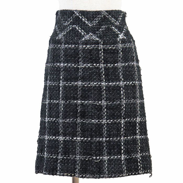 Chanel Chanel Chanel 06A P29549 Wool Tweed Skirt Others Skirts P29549 DUTY FREE for USA Size ONE SIZE - 1 Thumbnail