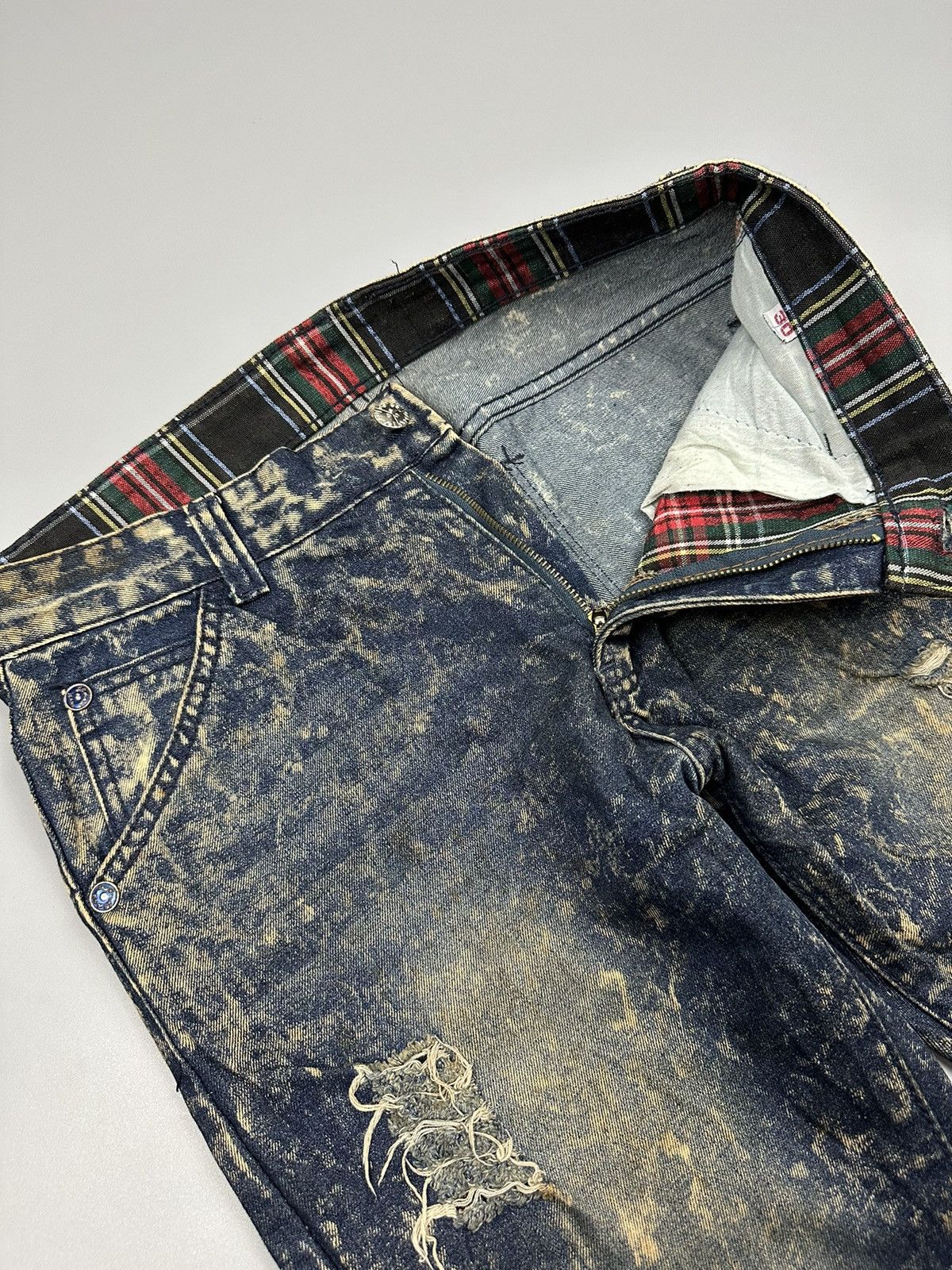 If Six Was Nine × Le Grande Bleu (L.G.B.) Nice Design Distressed Japanese Eevee Acid Washed Jeans Size US 32 / EU 48 - 9 Thumbnail