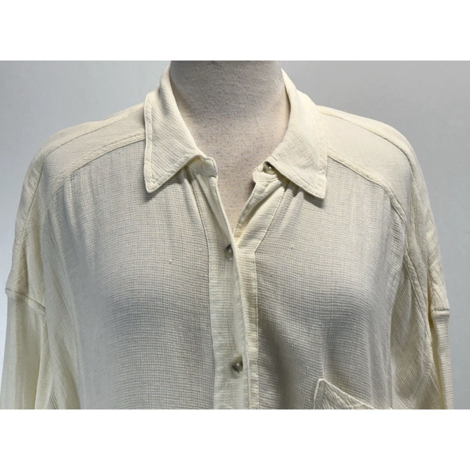 Free People Free People Shirt Large Ivory Oversized Tunic Top Button-Up Long Sleeve Collared Lace Up Sides Size L / US 10 / IT 46 - 6 Thumbnail