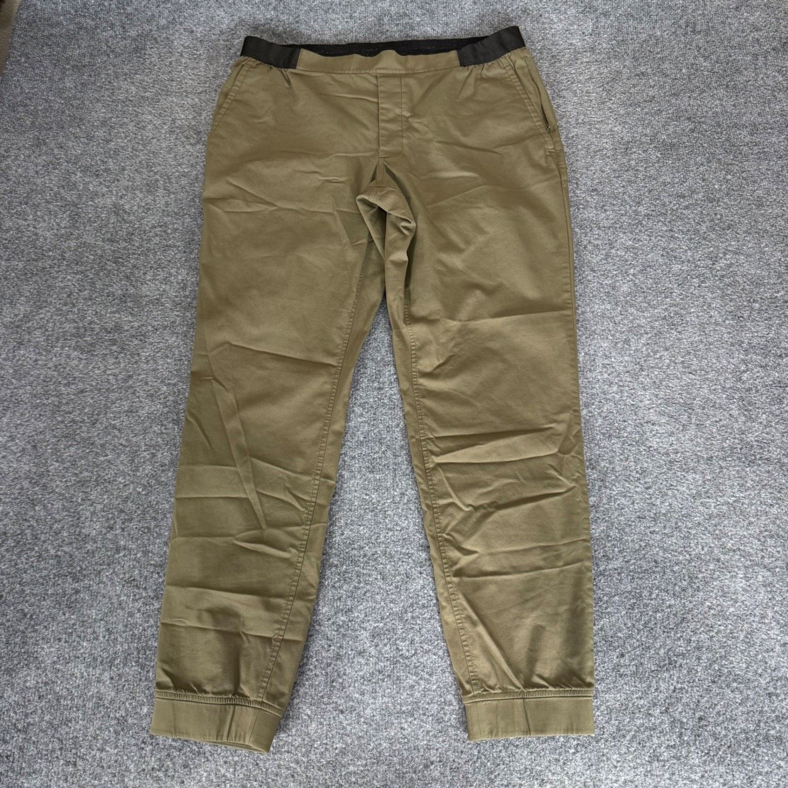 Kit and Ace Kit and Ace Navigator Jogger Mens 34x30 Olive Pants Stretch Size US 34 / EU 50 - 1 Thumbnail