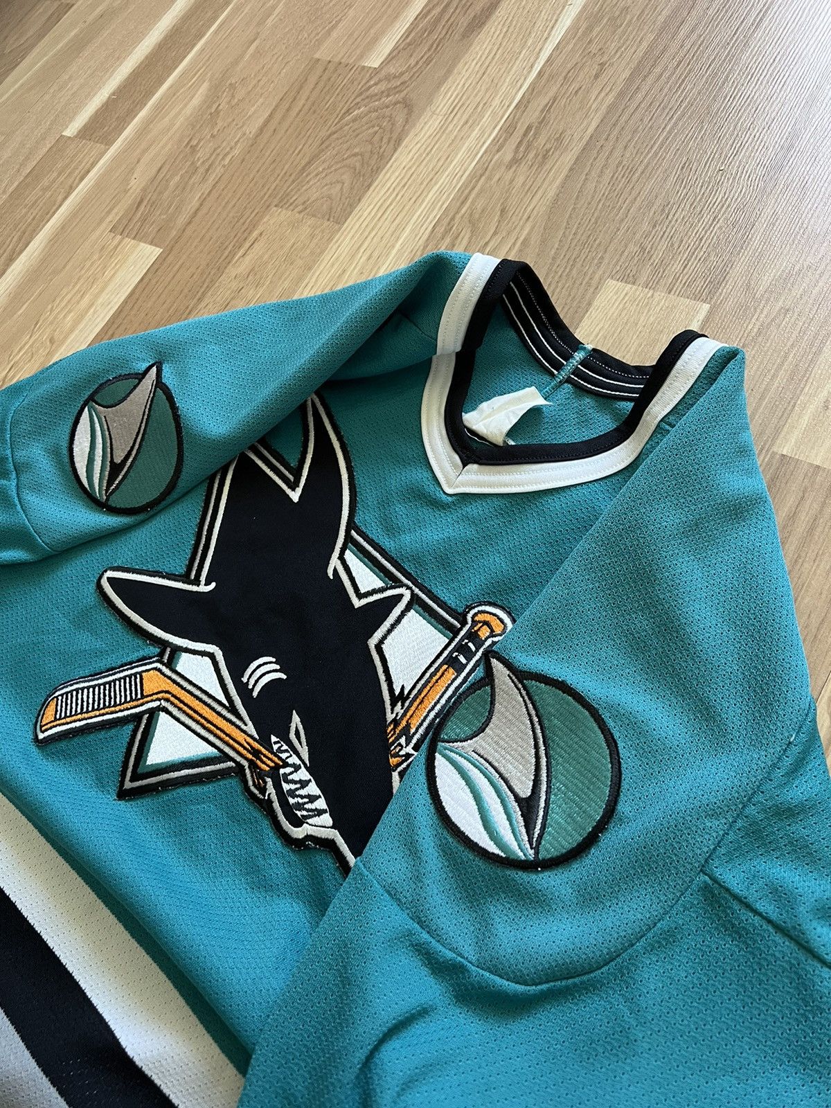 Other Vintage Hockey Jersey sharks San Jose 90s CCM maska NHL Size US XL / EU 56 / 4 - 7 Thumbnail