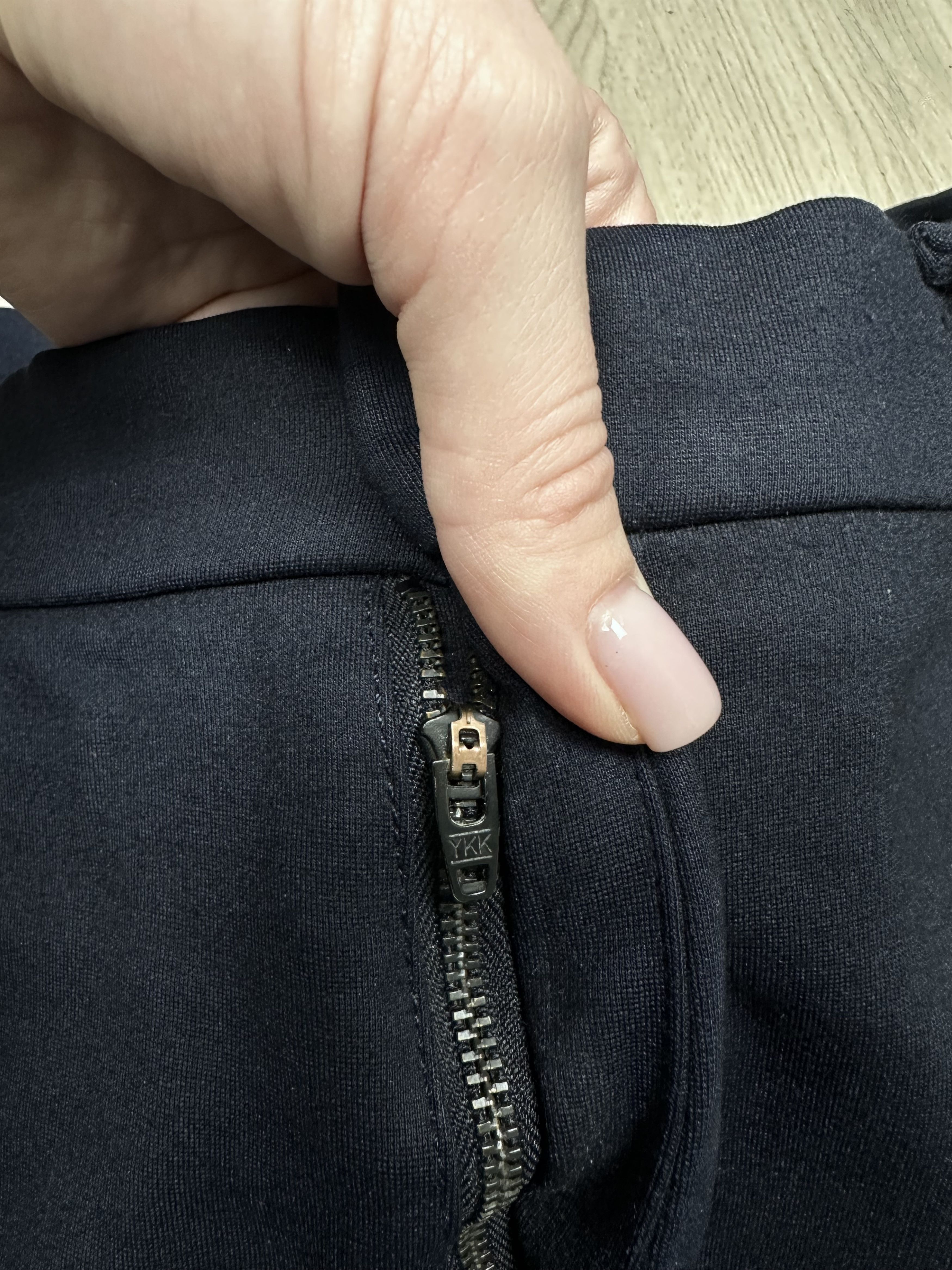 Cos Cos Mens Sweatpants Pants Size US 38 / EU 54 - 4 Thumbnail