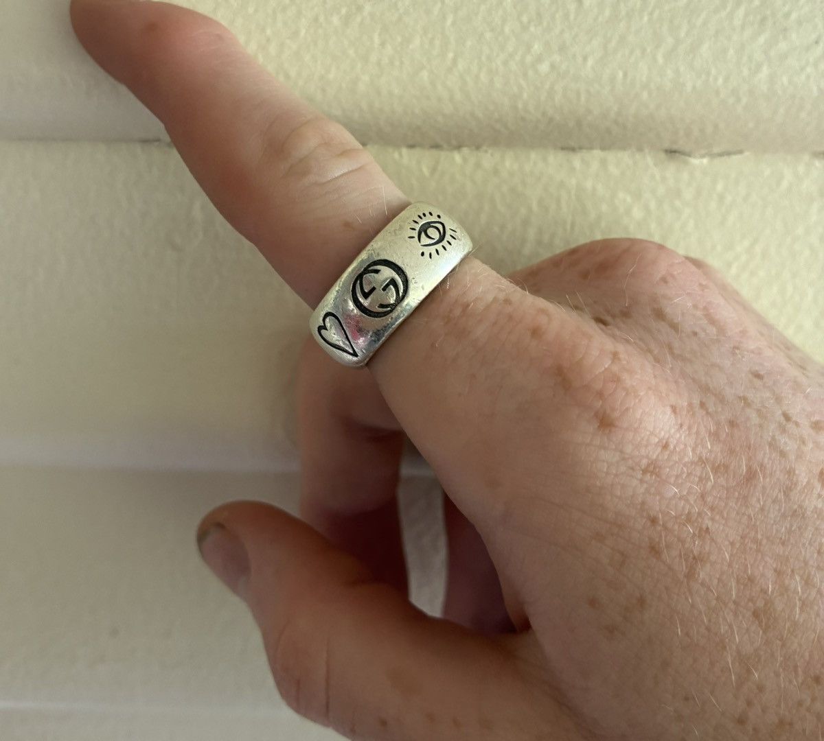 Gucci Gucci “Blind For Love” Sterling Silver Ring Size ONE SIZE - 1 Thumbnail