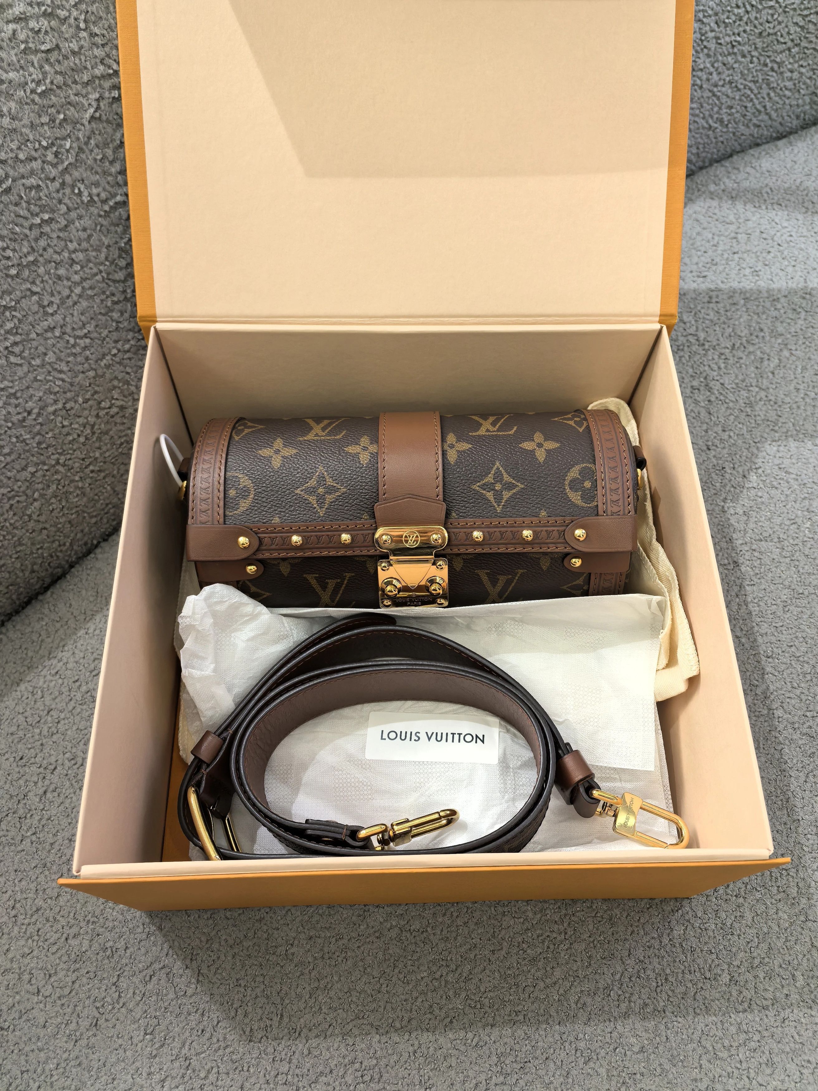 Louis Vuitton Pre-loved Bag Very good condition Size ONE SIZE - 1 Preview