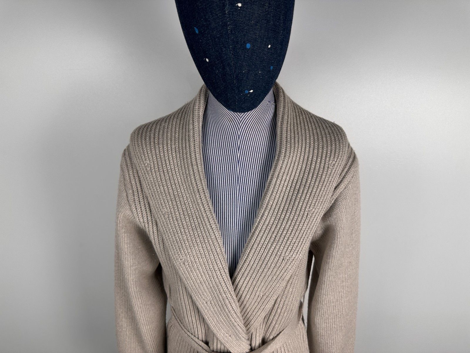 Max Mara Max Mara Wool Cardigan Knited Long Beige Size M Size M / US 6-8 / IT 42-44 - 2 Thumbnail