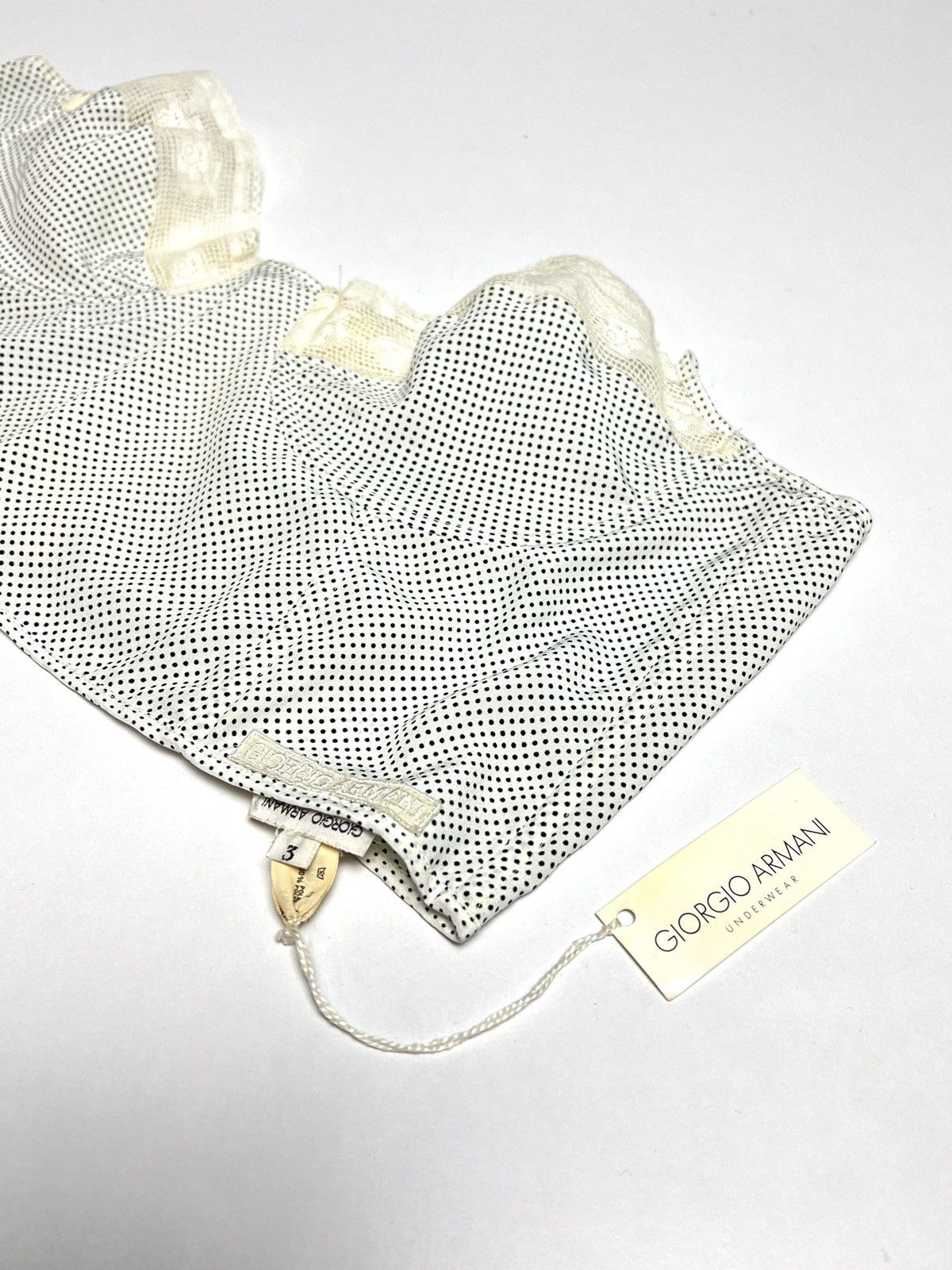 image of Giorgio Armani x Vintage Armani Y2K 90's Bra in White, Women's (Size Medium)