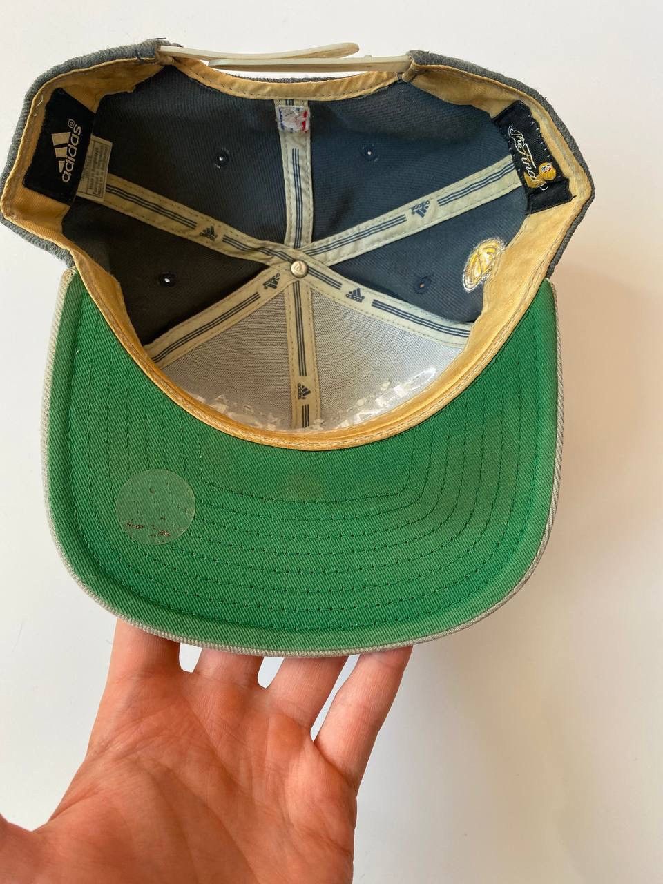 NBA Vintage NBA Adidas Cap Miami Hits Champions 2012 Size ONE SIZE - 6 Thumbnail