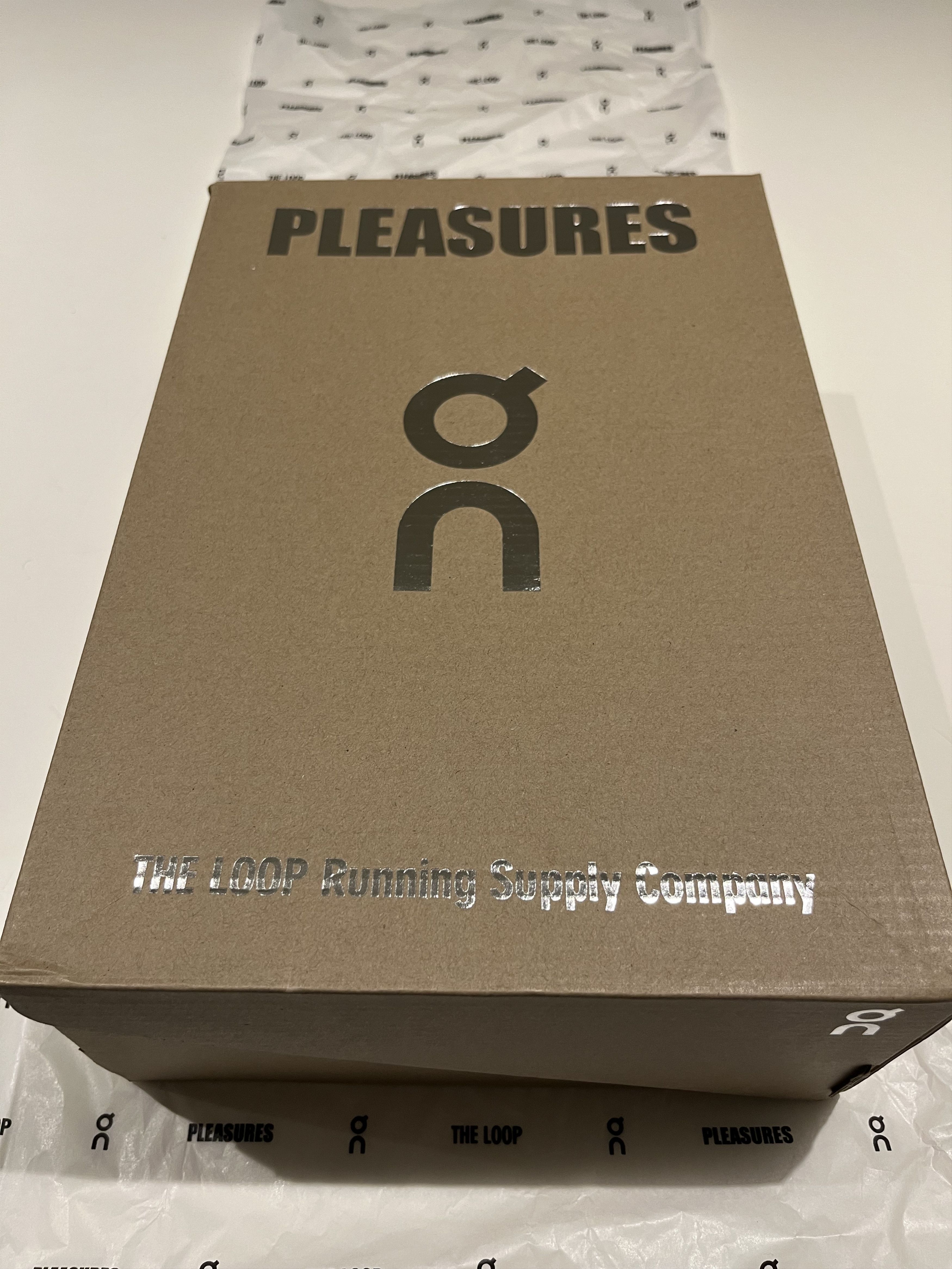 On On Running Cloudmonster Hyper TL Pleasures Espresso Size US 8 / EU 41 - 13 Thumbnail