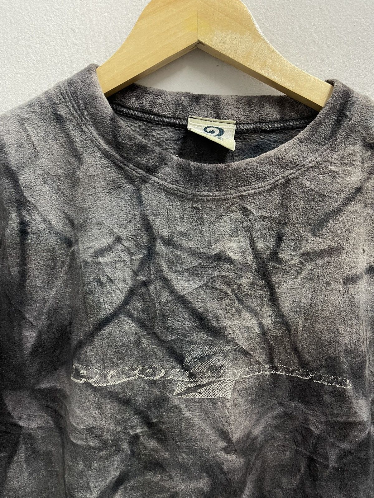 Vintage VINTAGE PIKO LONGBOARD SURFING GEAR ACIDWASH CREWNECK Size US L / EU 52-54 / 3 - 4 Thumbnail