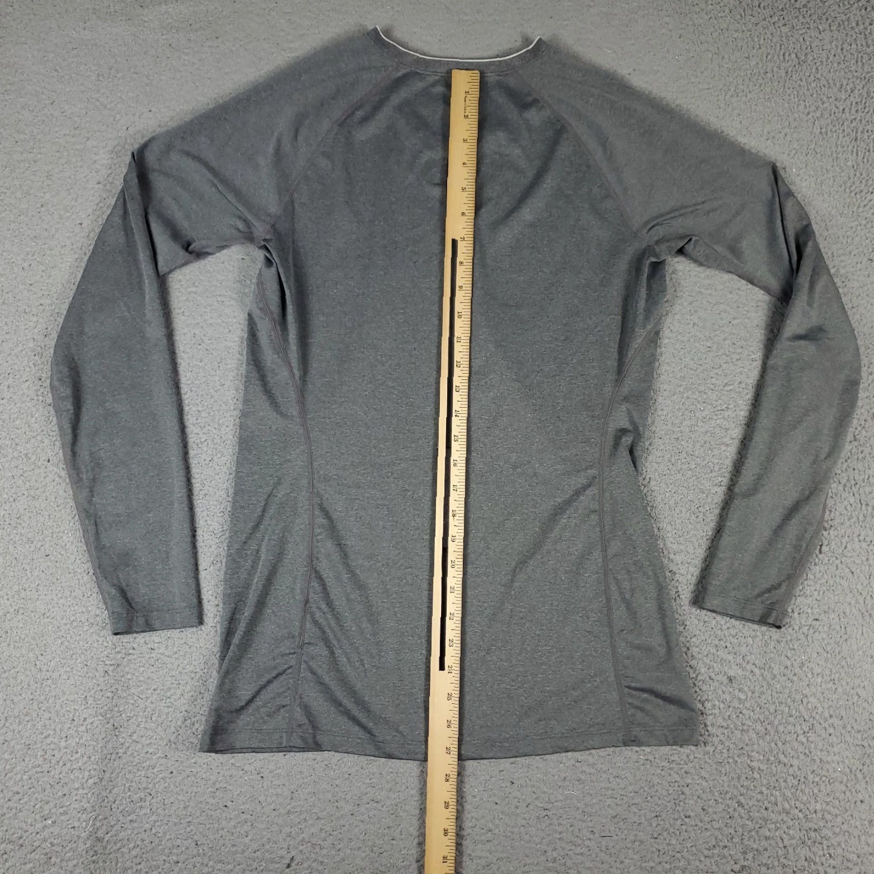 Nike Nike T Shirt Mens Size Large Gray Pro Combat Swoosh Training Active Long Sleeve Size US L / EU 52-54 / 3 - 3 Thumbnail