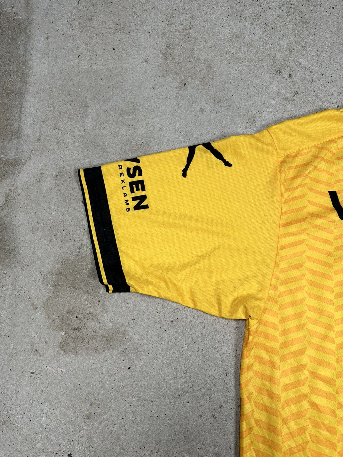 Vintage SK Lillestrom 2017 Home Final Cup Jersey Rare Size US XL / EU 56 / 4 - 11 Thumbnail