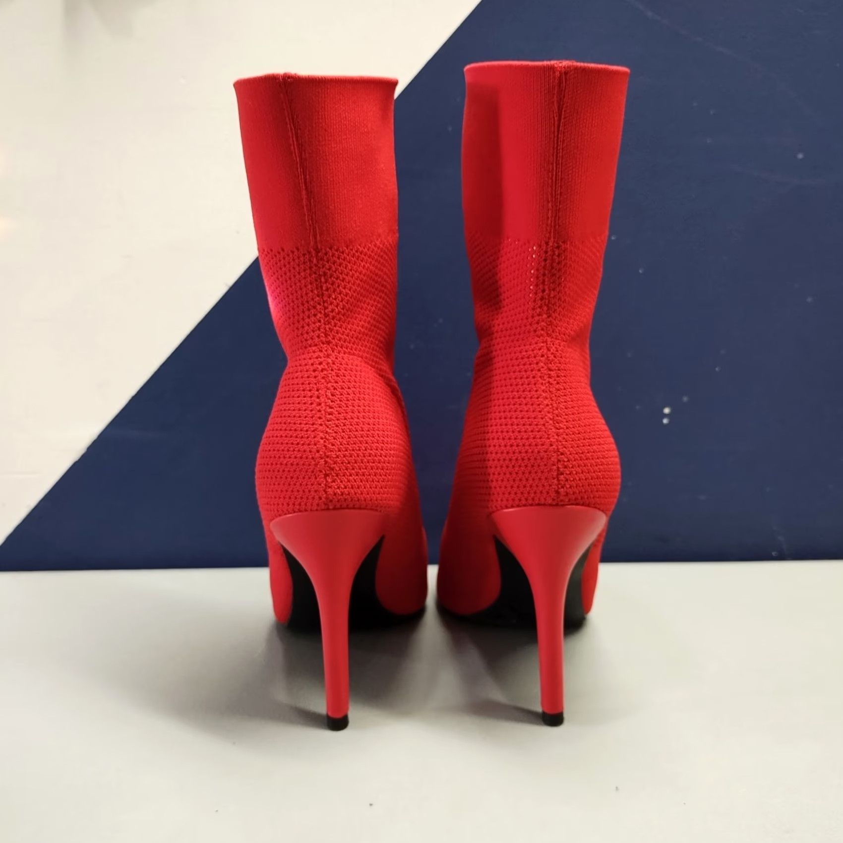 Vintage R.Rash Stiletto Heels Womens US Size 7.5W Red Fabric Upper Pointed Toe Pull On NWOB Size: Womens Size 7.5W Mens? Size US 8 / IT 38 - 3 Thumbnail
