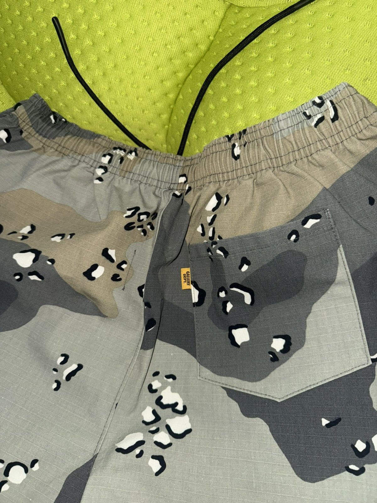 Gallery Dept. Gallery dept camouflage shorts MEDIUM Size US 32 / EU 48 - 6 Thumbnail