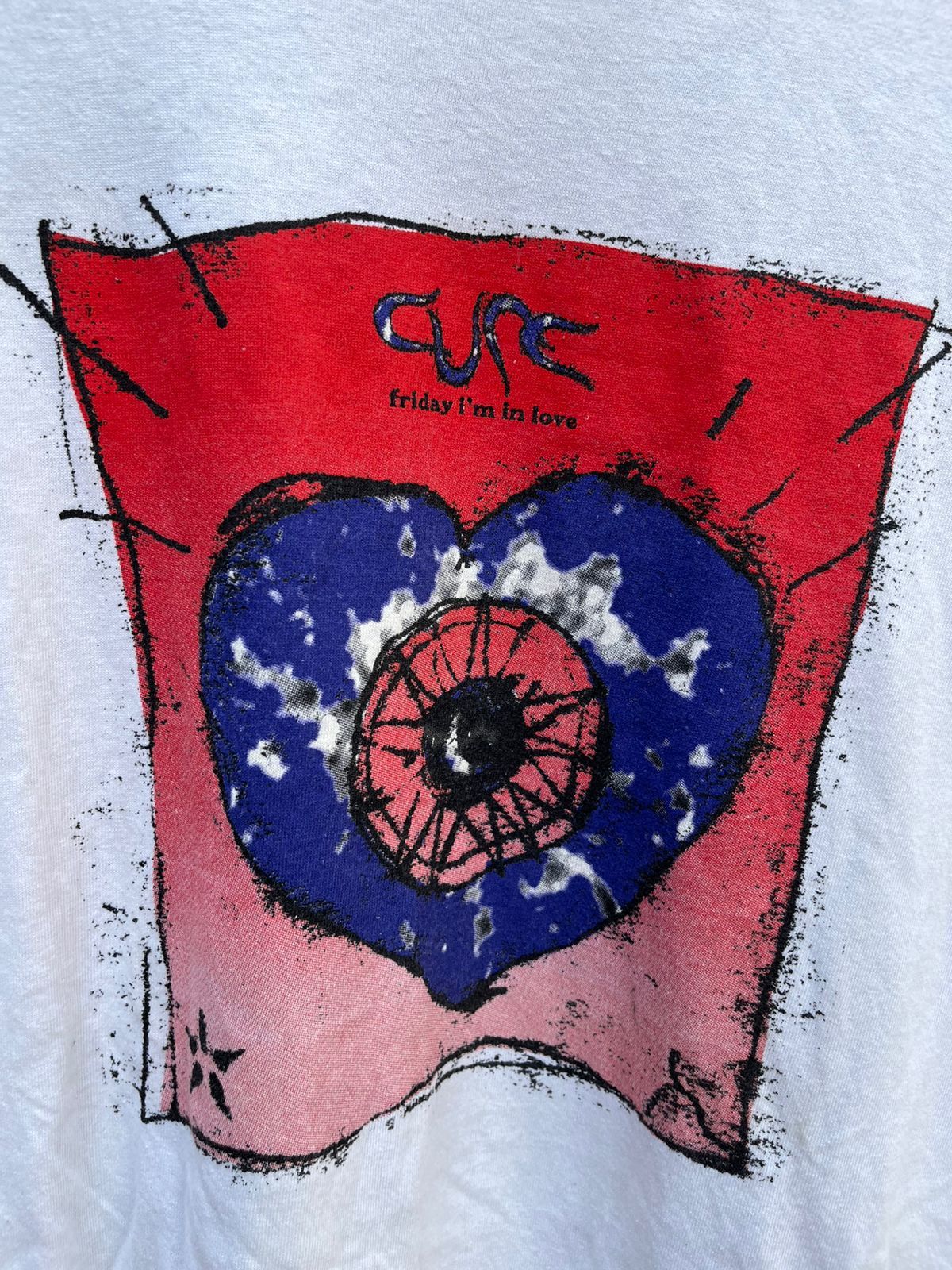 Band Tees VTG Y2K The Cure Friday Im in Love tee tshirt Size US XL / EU 56 / 4 - 3 Thumbnail