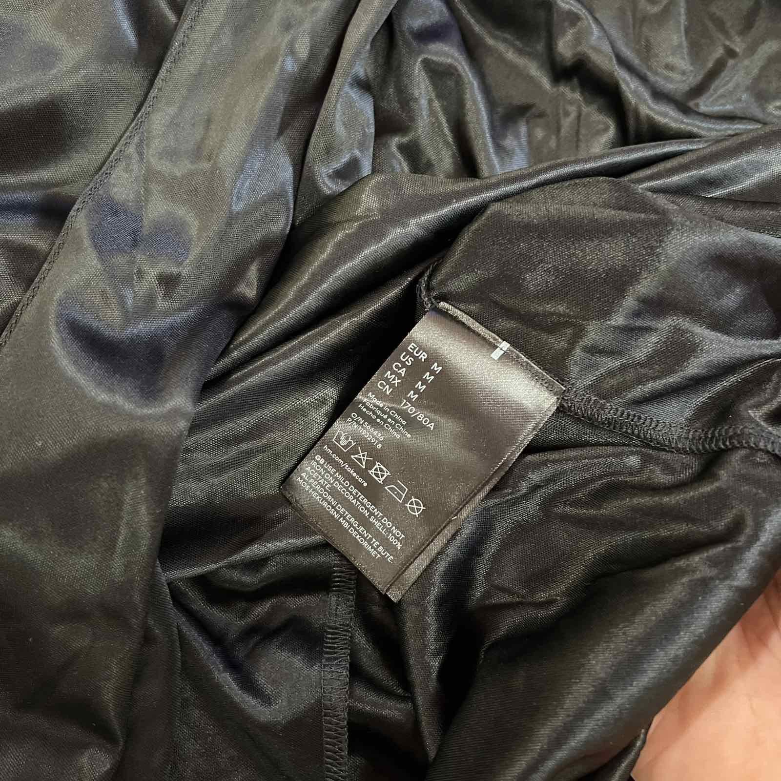 Designer × H&M × Paco Rabanne Rabanne H&M Buckle-Detail Black skirt Size M Size 30" / US 8 / IT 44 - 7 Thumbnail