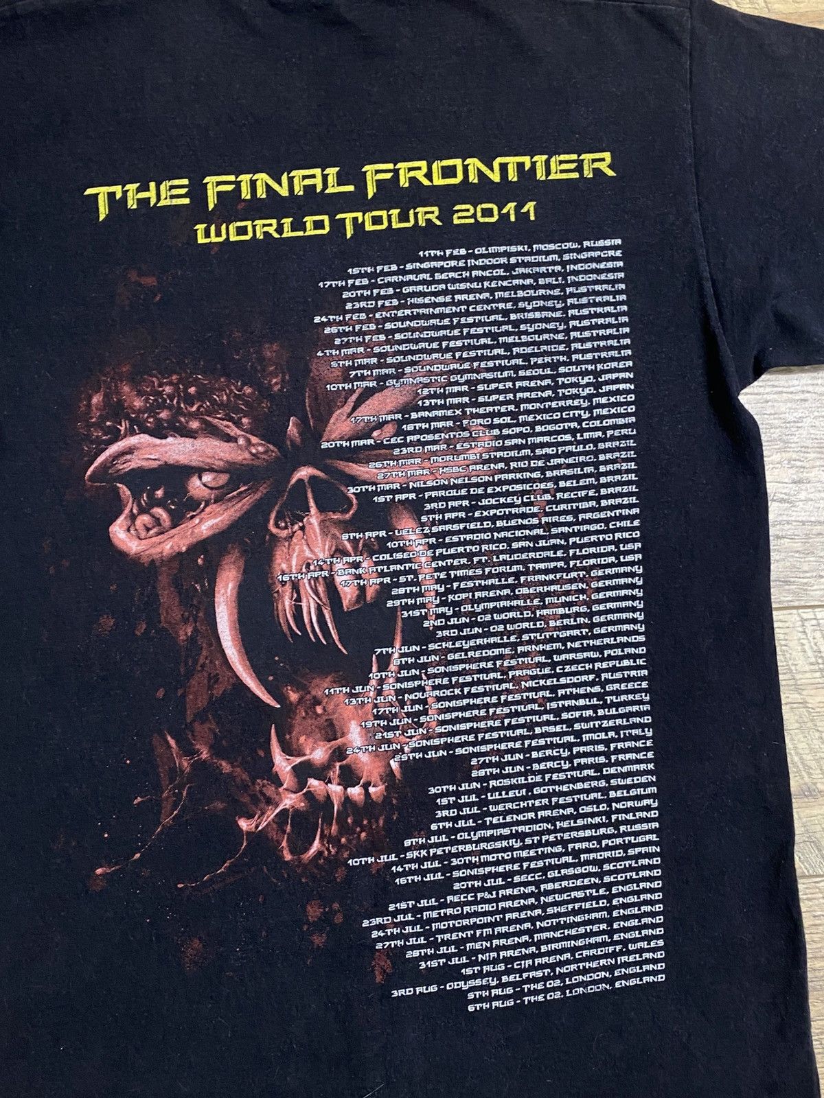 Band Tees Iron Maiden T-Shirt. The Final Frontier World Tour 2011. L Size US L / EU 52-54 / 3 - 4 Thumbnail