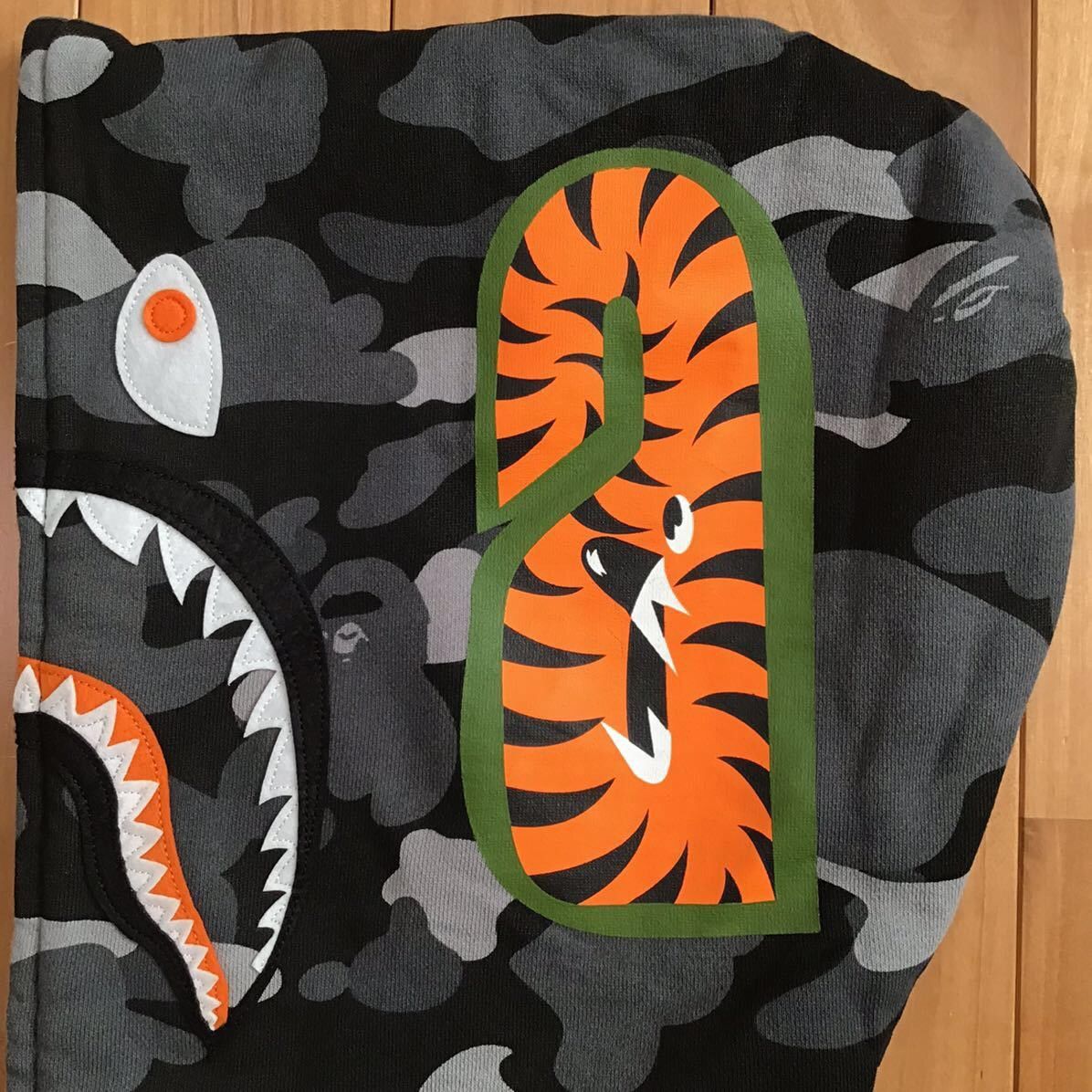 Bape × Undefeated BAPE × Undefeated Tiger Shark full zip hoodie a bathing ape Size US S / EU 44-46 / 1 - 5 Thumbnail