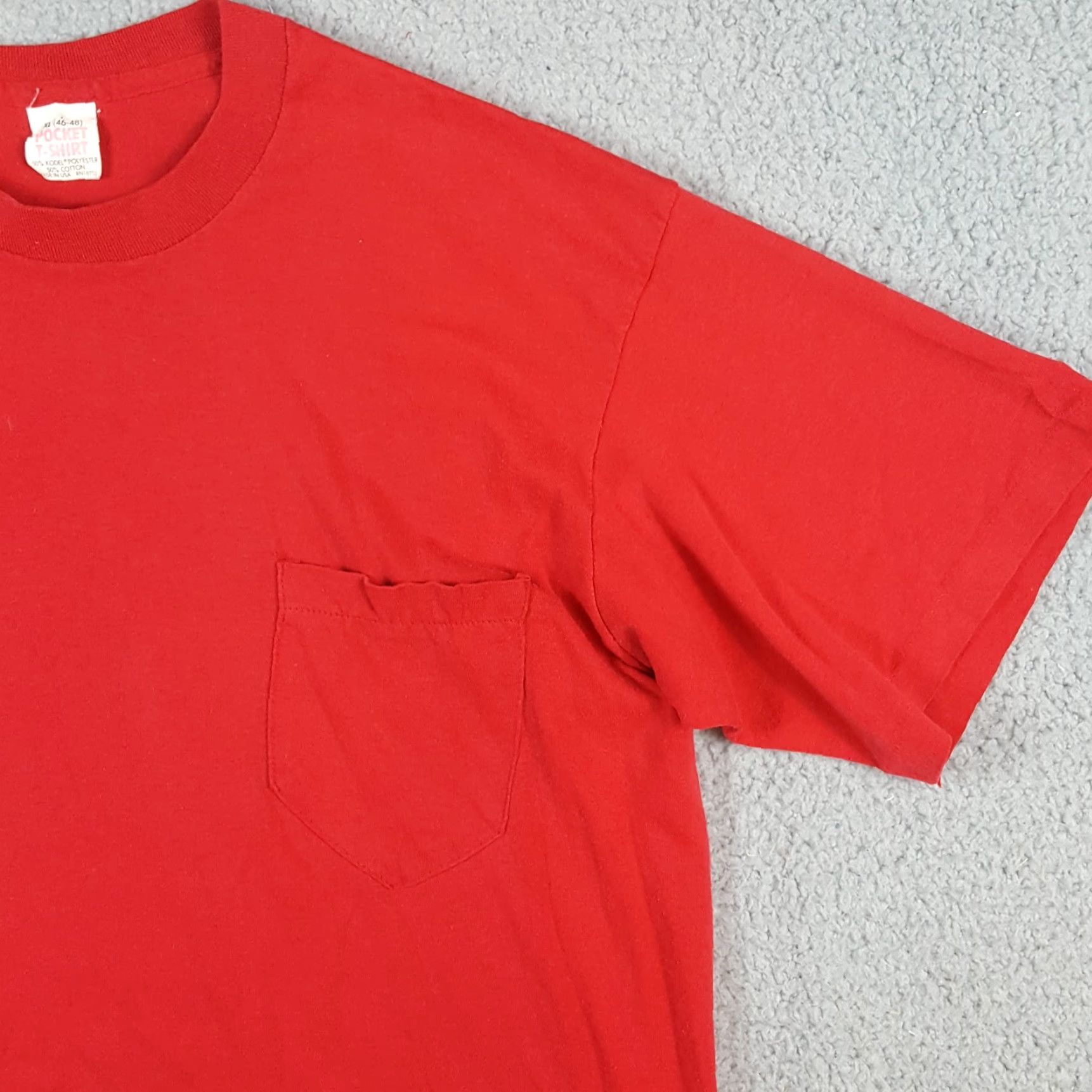 Vintage VINTAGE 80s Men's Red Cotton Graphic T-Shirt Short Sleeve Crew Neck Band Grunge Skater Y2K Summer Small Size US S / EU 44-46 / 1 - 4 Thumbnail