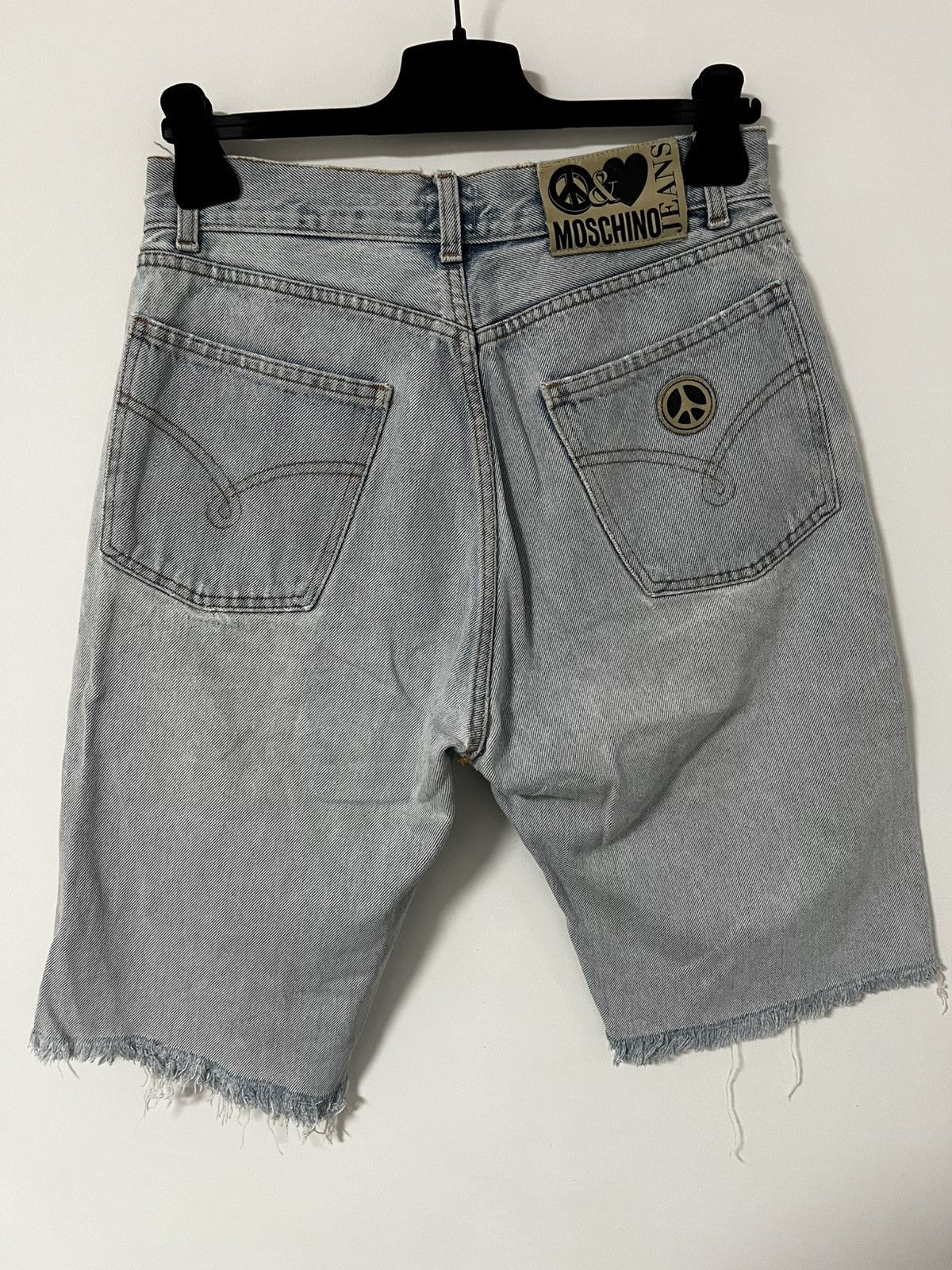 Moschino Moschino denim bermuda M shorts Size 30" / US 8 / IT 44 - 1 Thumbnail