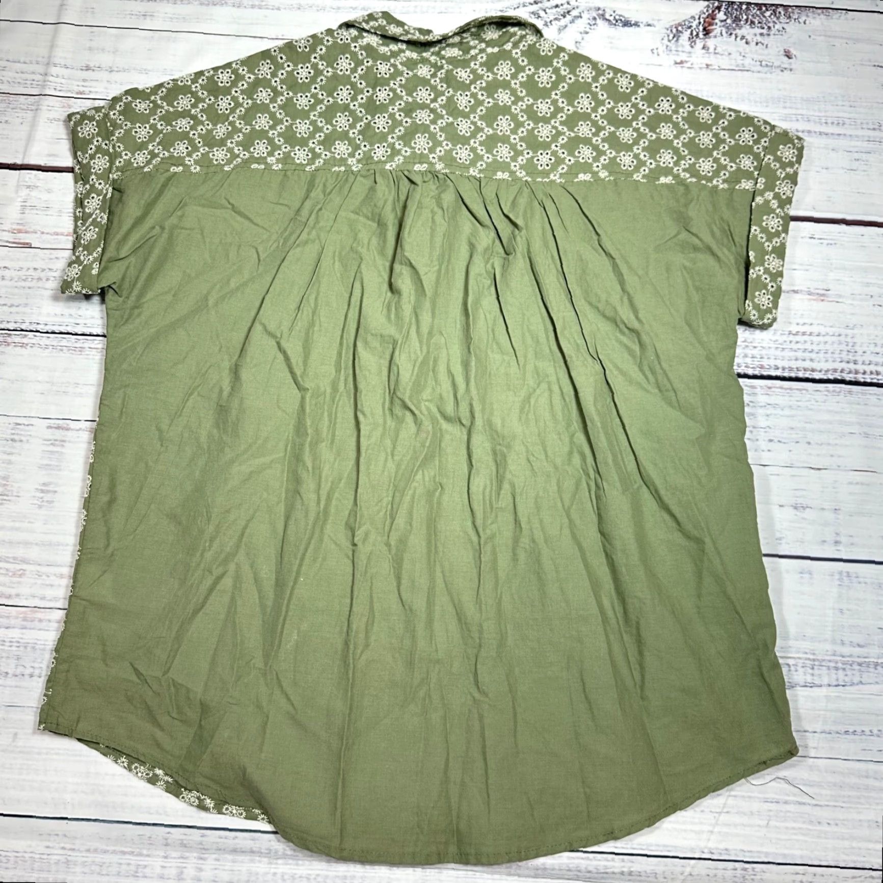 Vintage Cupio Womens Blouse Dolman Sleeve Button Front Medium Green Embroidered Size M / US 6-8 / IT 42-44 - 4 Thumbnail