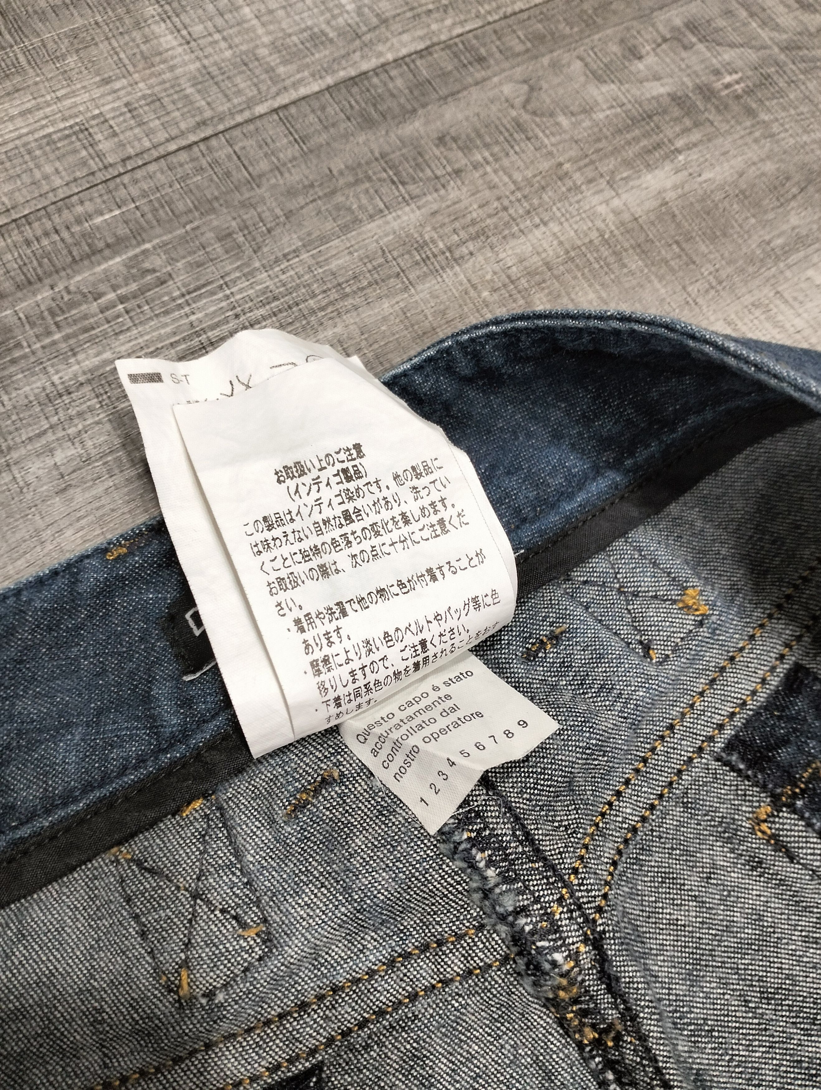 Designer DOLCE & GABBANA JEANS FOR WOMEN Size 30" / US 8 / IT 44 - 12 Thumbnail