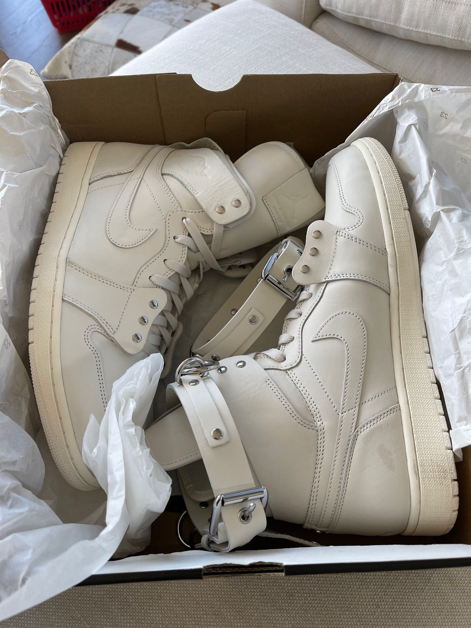 Comme des Garcons × Jordan Brand Comme des Garçons x Air Jordan 1 Retro Strap High 'White' Size US 13 / EU 46 - 3 Thumbnail