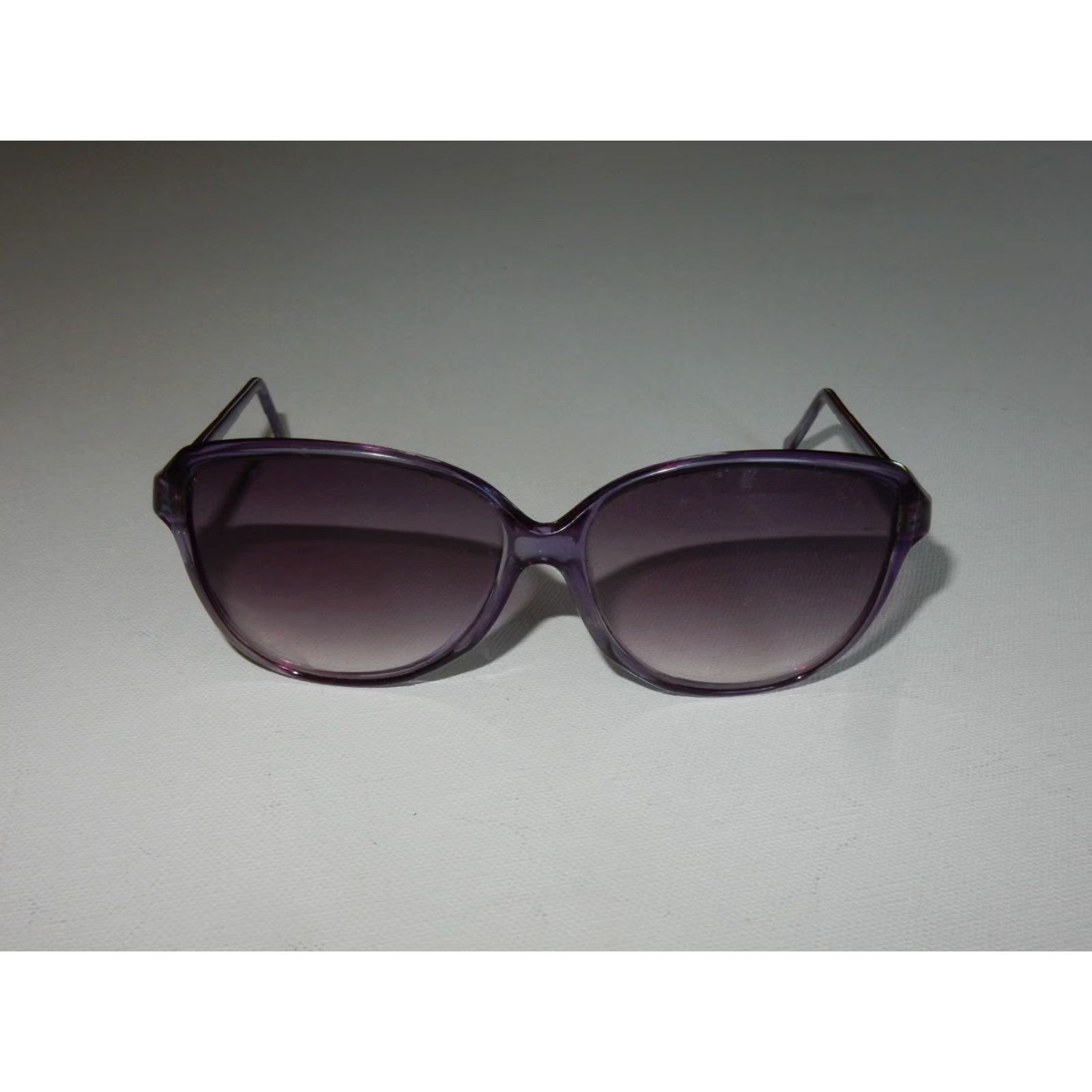 Anne Klein VINTAGE Anne Klein Women's Oversized Sunglasses Italy Purple 90s Riviera Size ONE SIZE - 2 Thumbnail