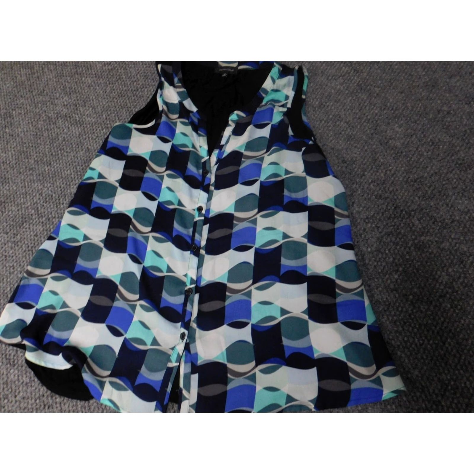 Vintage Spense Womens Blouse M Blue Geometric Round Neck Sleeveless Button Pullover Casual Polyester Down Regular Fit Basic Shirt Womens Size M / US 6-8 / IT 42-44 - 3 Thumbnail