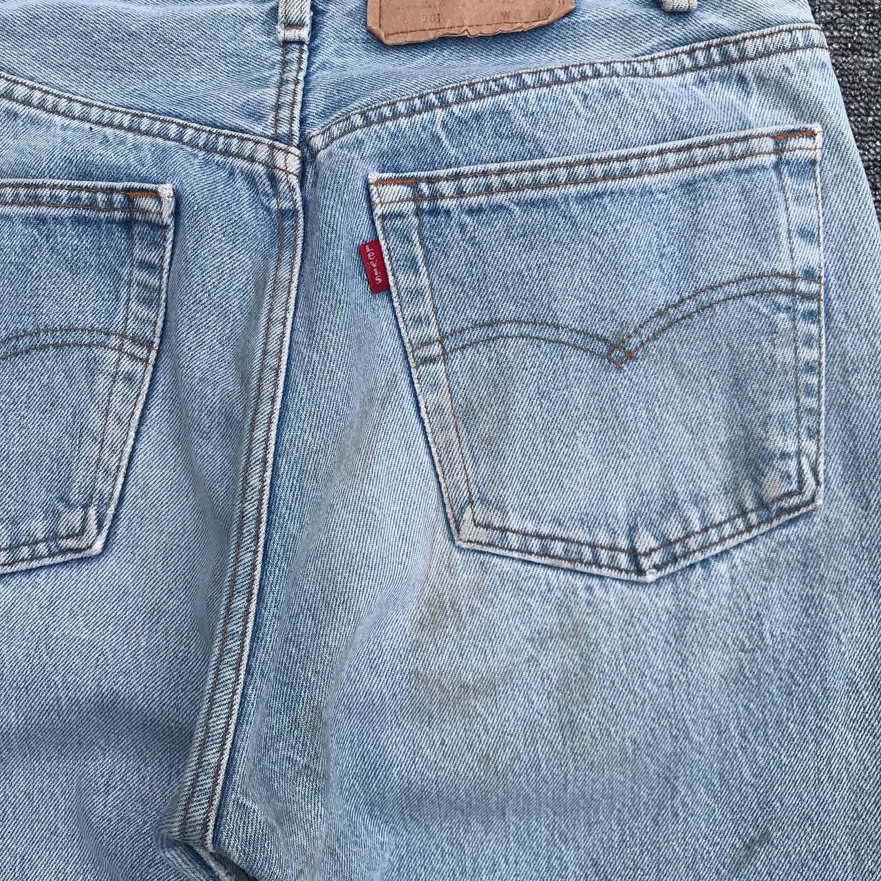 Levi's Vintage Clothing 80S Vintage Levis 501 USA lightwash dirty Stain W29x28 inch Size US 29 - 2 Thumbnail
