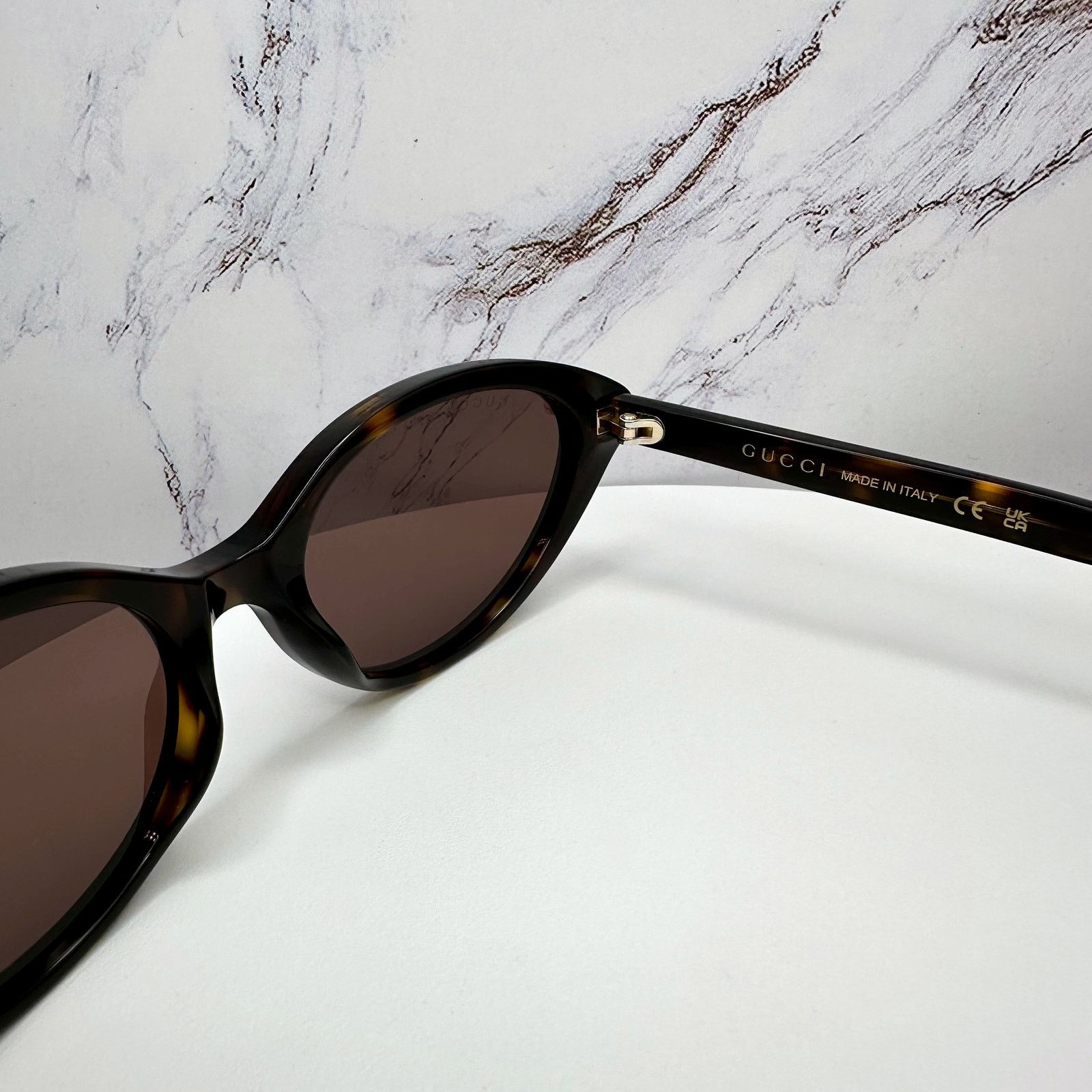 Gucci New GUCCI Sunglasses Brown Cat Eye Gold Metal Front GG Logo Size ONE SIZE - 9 Thumbnail