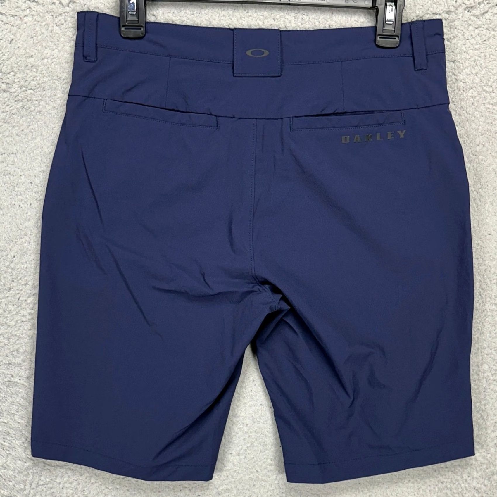 Oakley Oakley Mens Golf Chino Shorts 30 Navy Blue Regular Fit Flat Front Stretch Logo Size US 30 / EU 46 - 2 Thumbnail