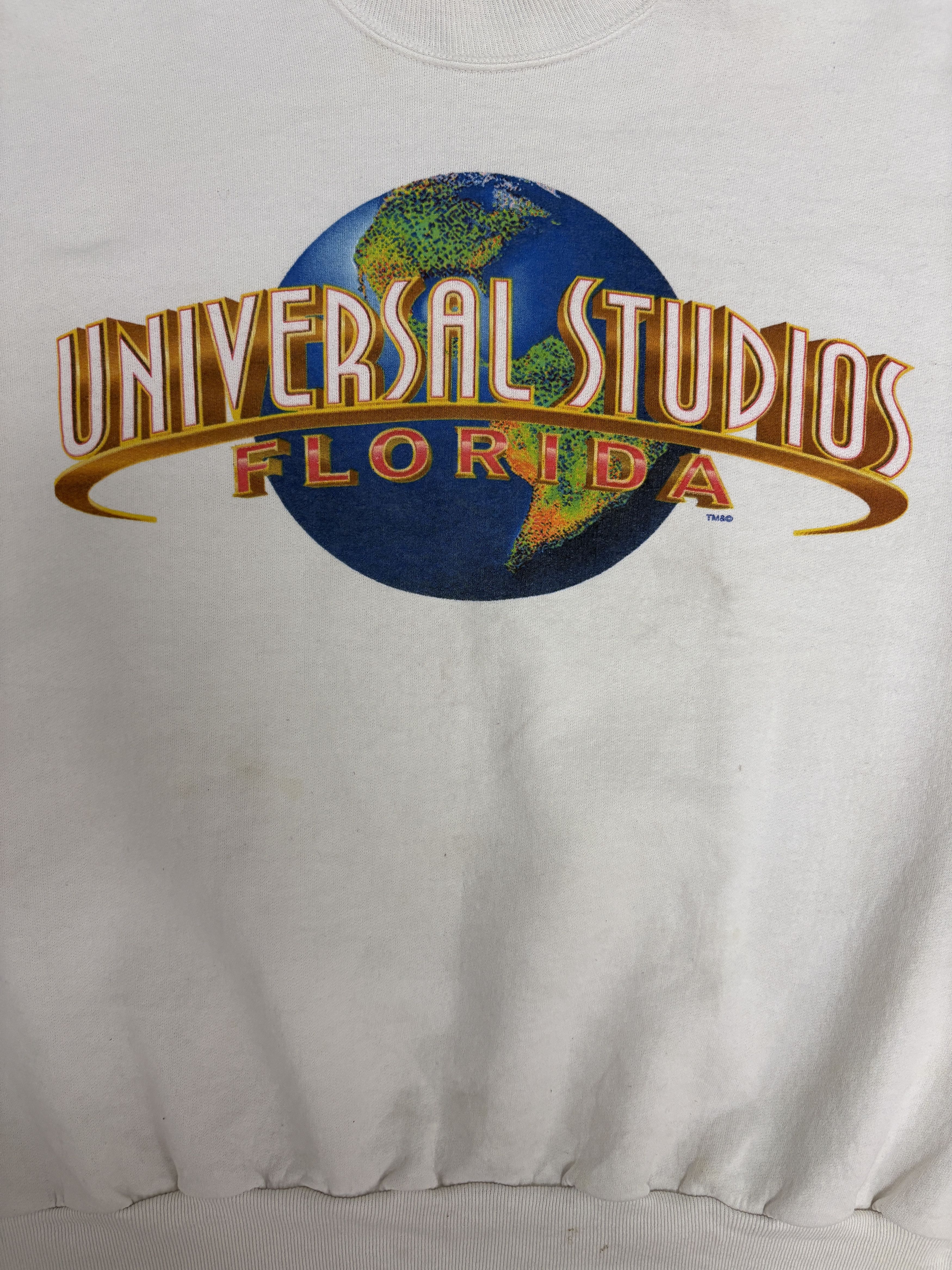 Vintage Universal Studios Florida Vintage White Crewneck Sweater Size US L / EU 52-54 / 3 - 2 Thumbnail