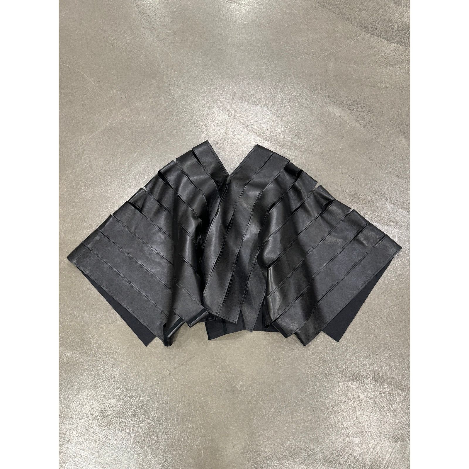 Junya Watanabe A/W 2015 Junya Watanabe 1/3 sample leather top Size ONE SIZE - 3 Thumbnail