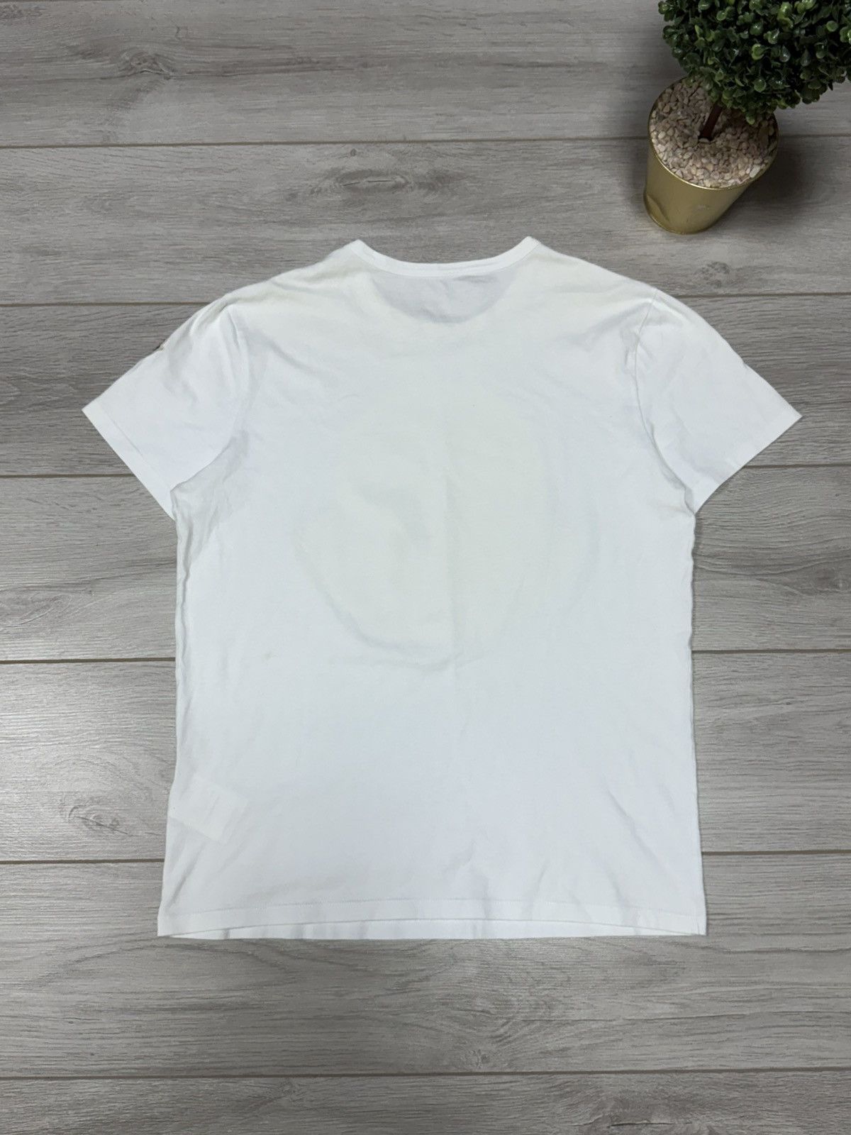 Moncler Moncler big logo print tee shirt Size US L / EU 52-54 / 3 - 11 Thumbnail