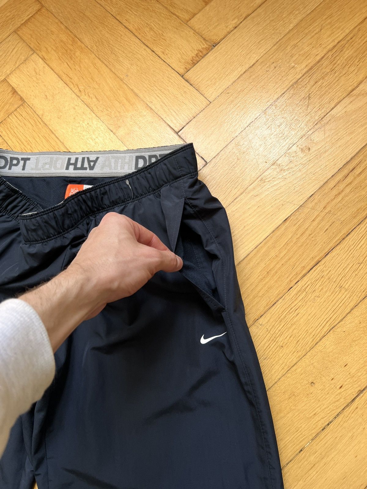 Nike × Vintage Nike VTG 2000s ultralight track pants dark blue navy y2k rap Size US 30 / EU 46 - 15 Thumbnail